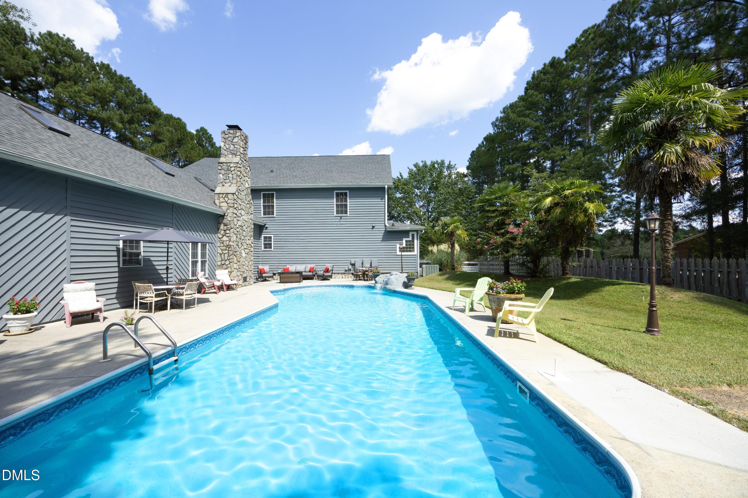1746 Little Divine Road Property Photo 5