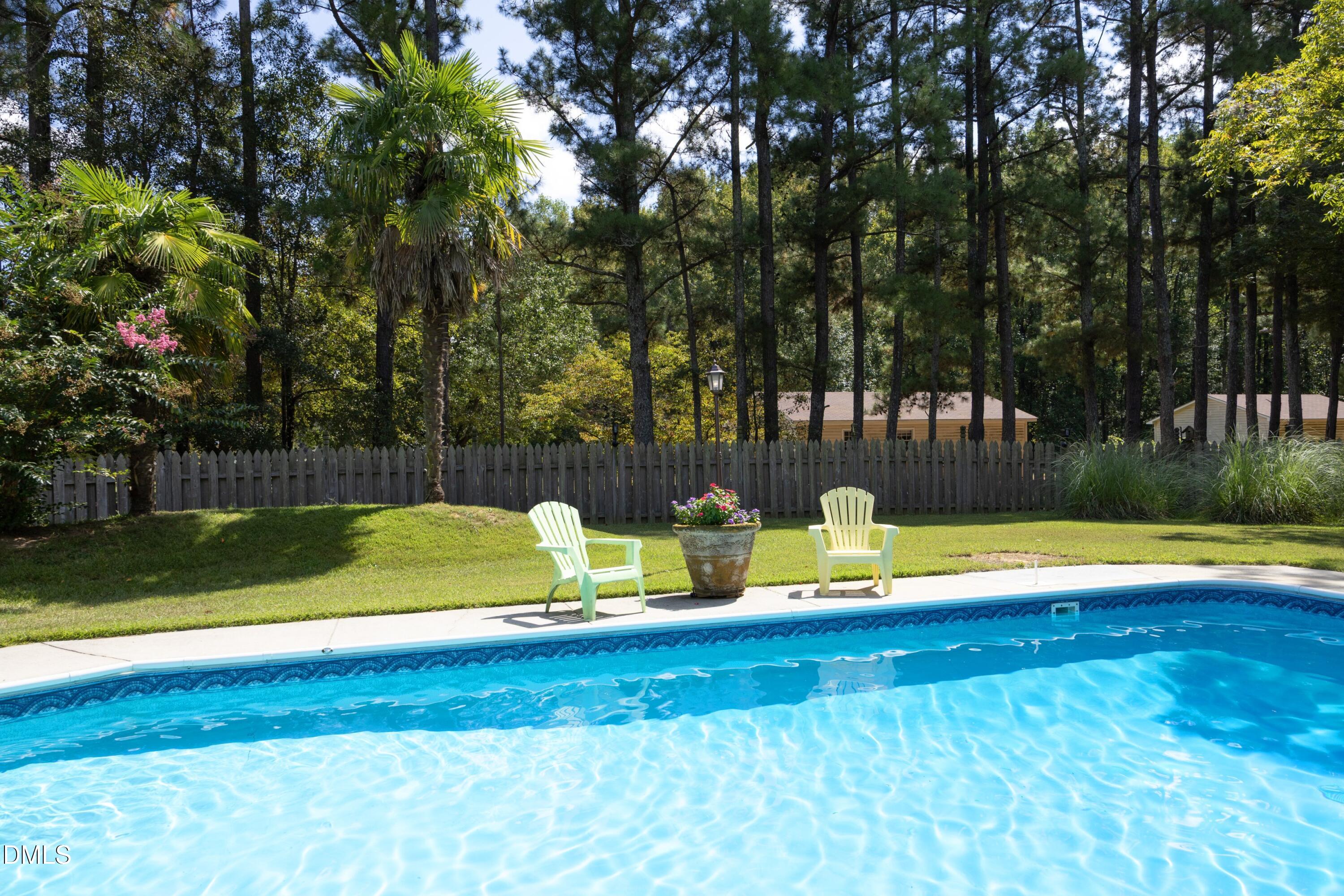 1746 Little Divine Road Property Photo 8