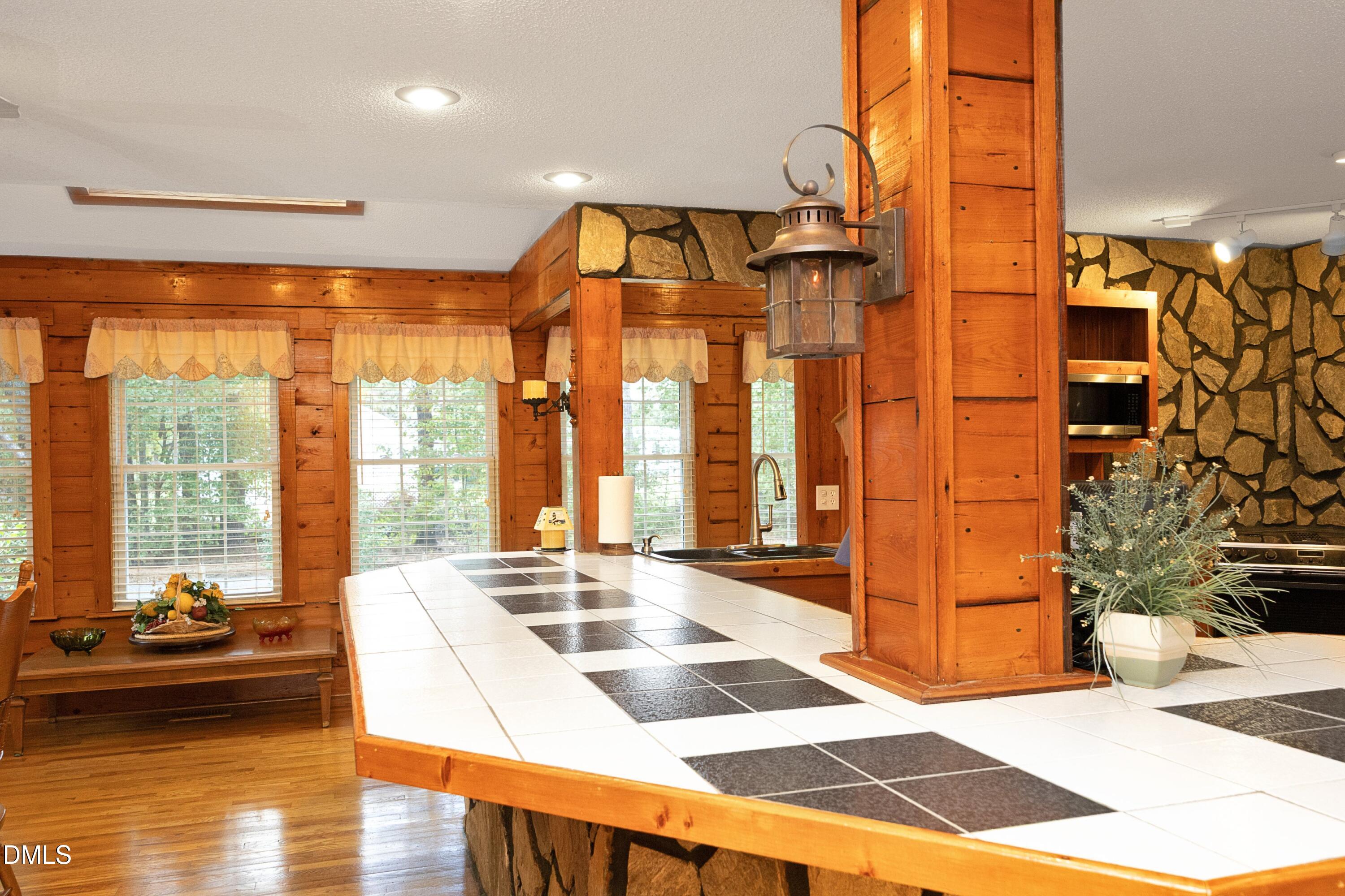1746 Little Divine Road Property Photo 25