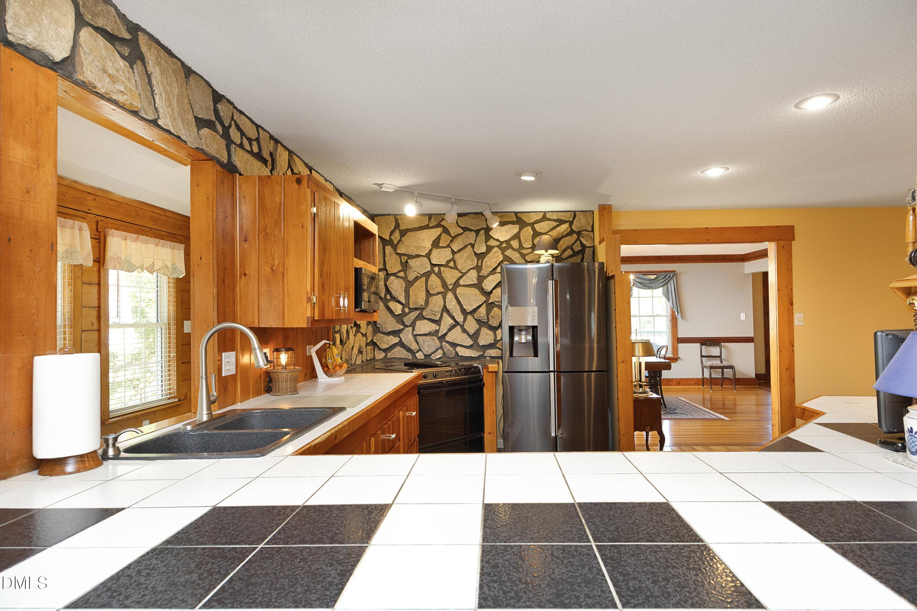 1746 Little Divine Road Property Photo 26