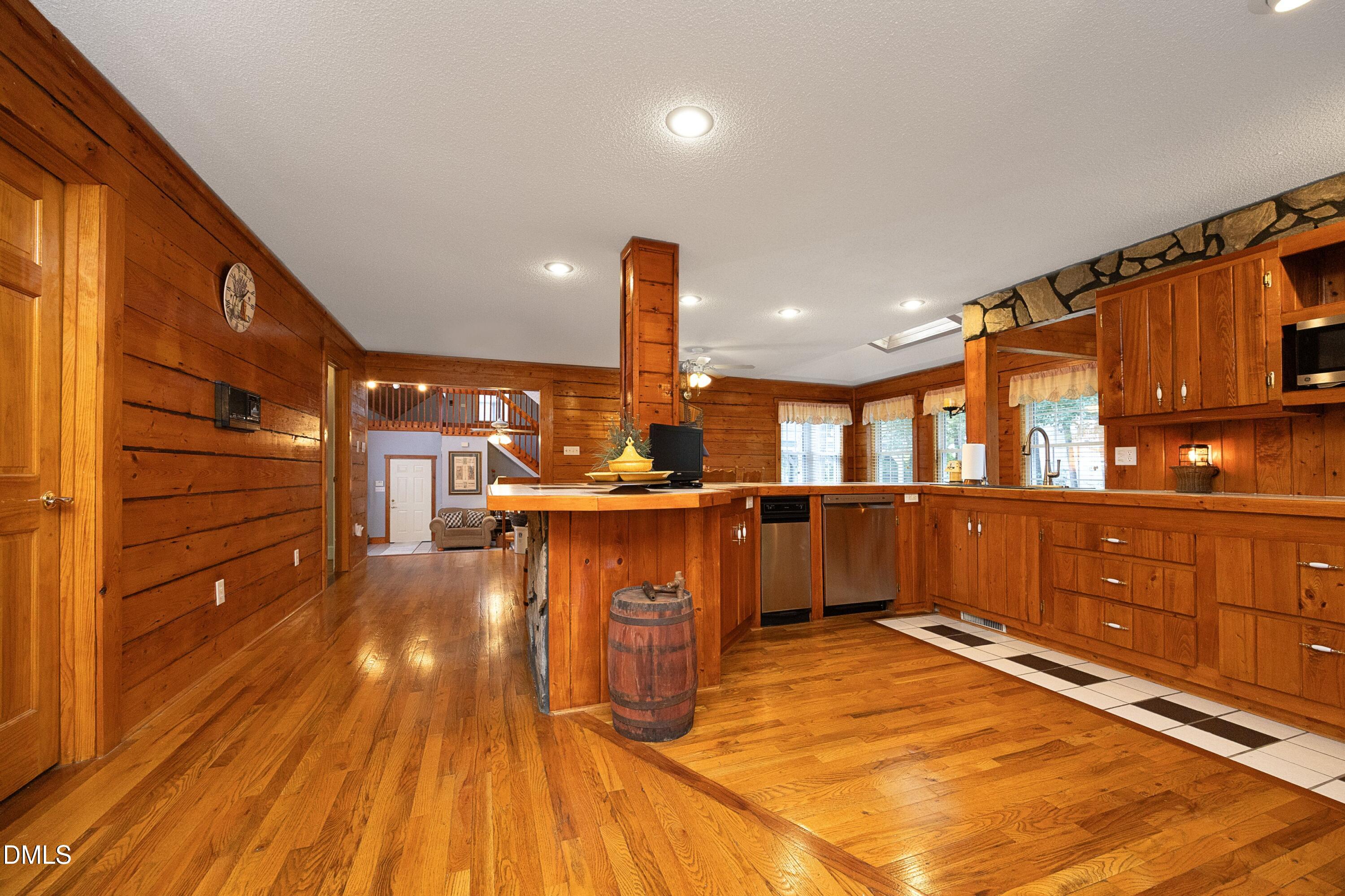 1746 Little Divine Road Property Photo 27
