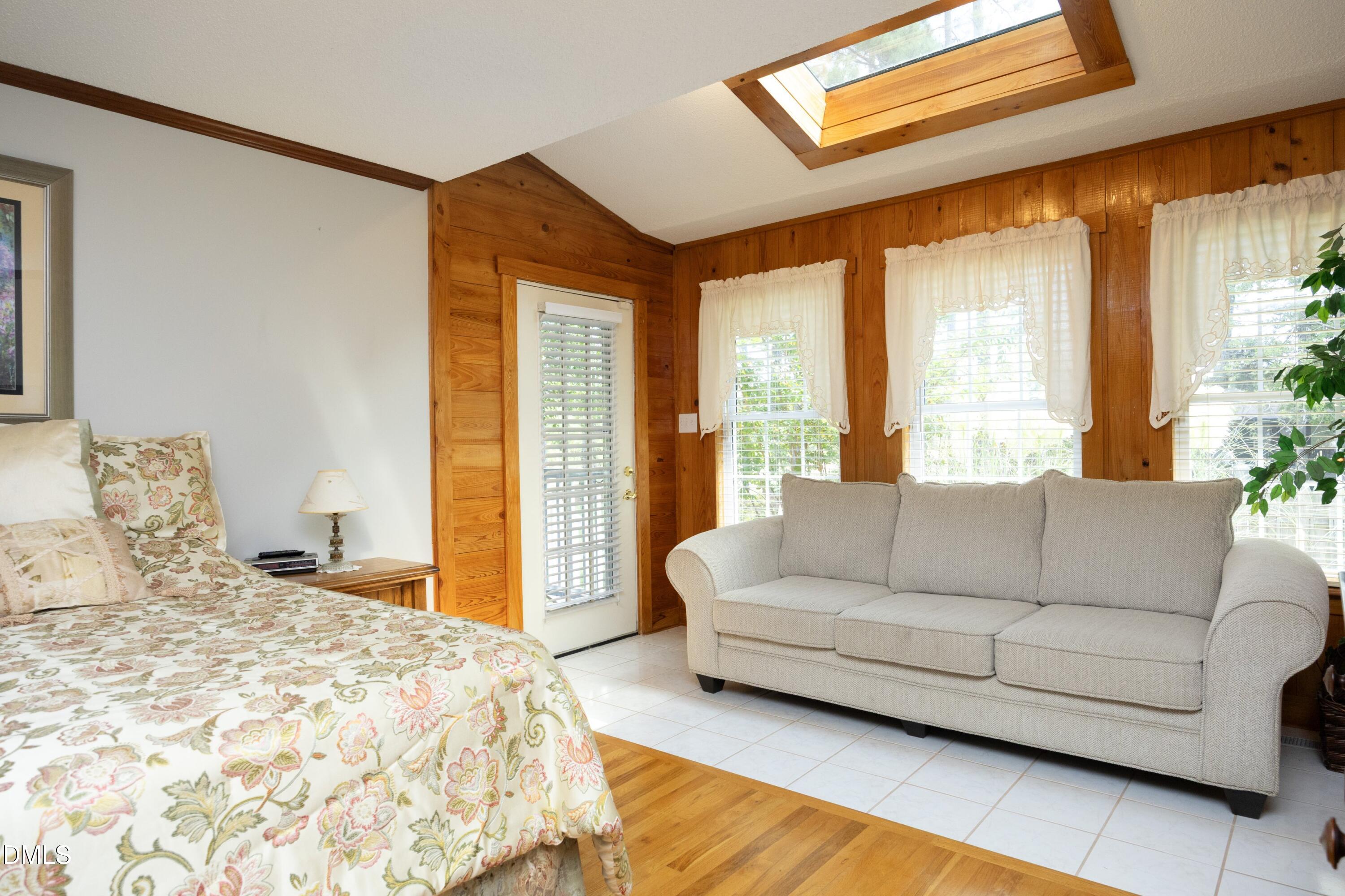 1746 Little Divine Road Property Photo 32