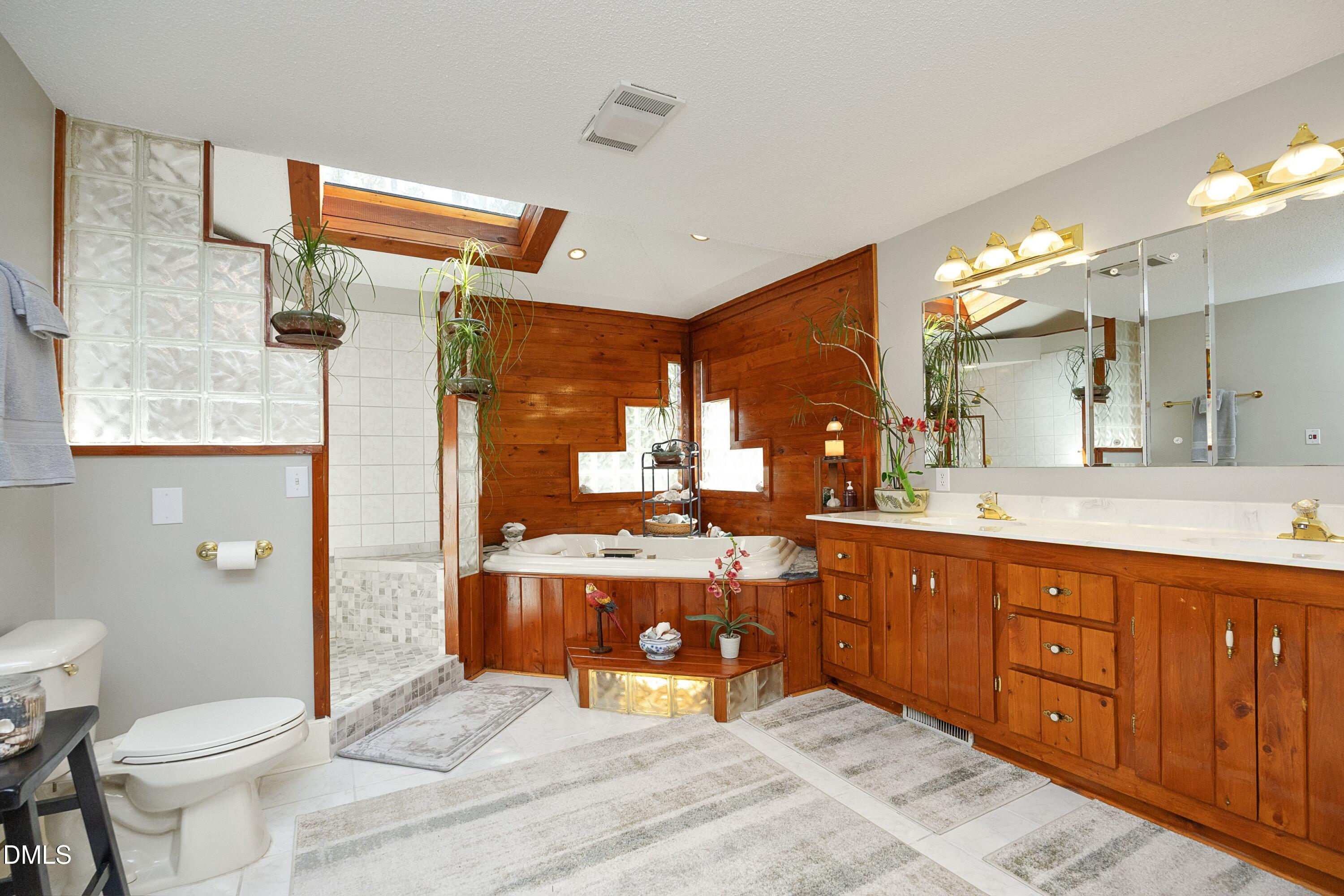 1746 Little Divine Road Property Photo 33