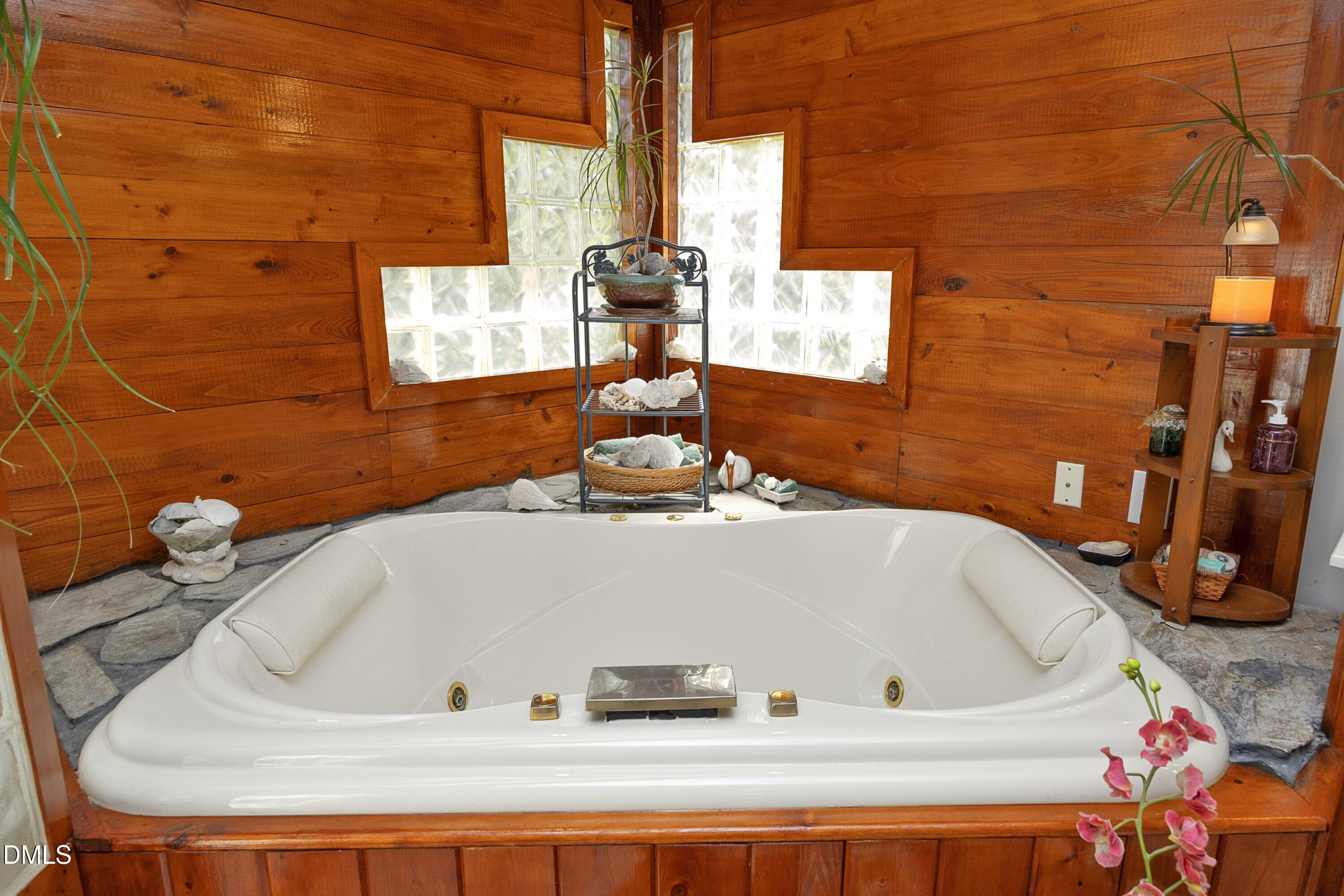 1746 Little Divine Road Property Photo 35