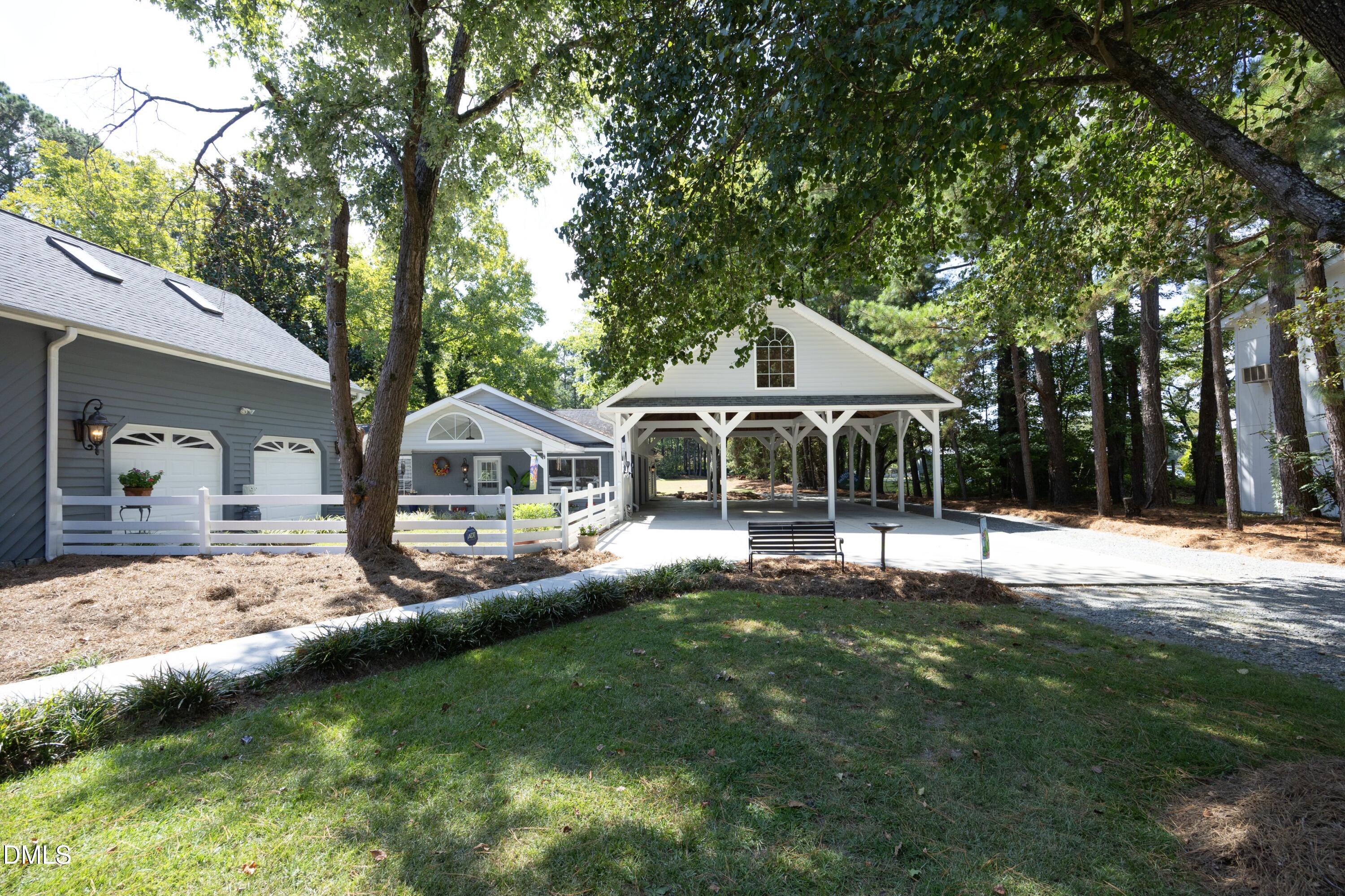 1746 Little Divine Road Property Photo 74