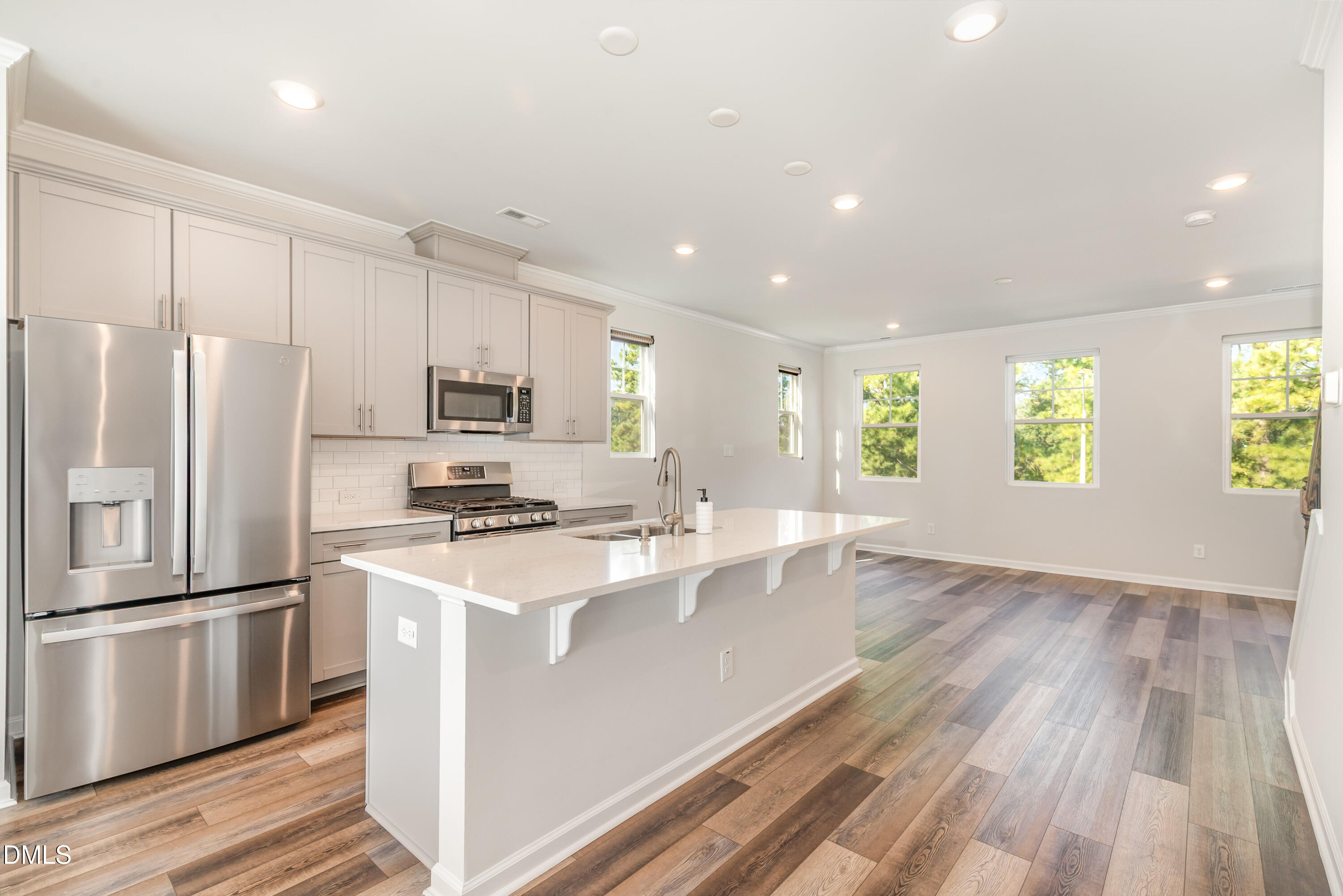 6414 Astor Elgin Street Property Photo 1