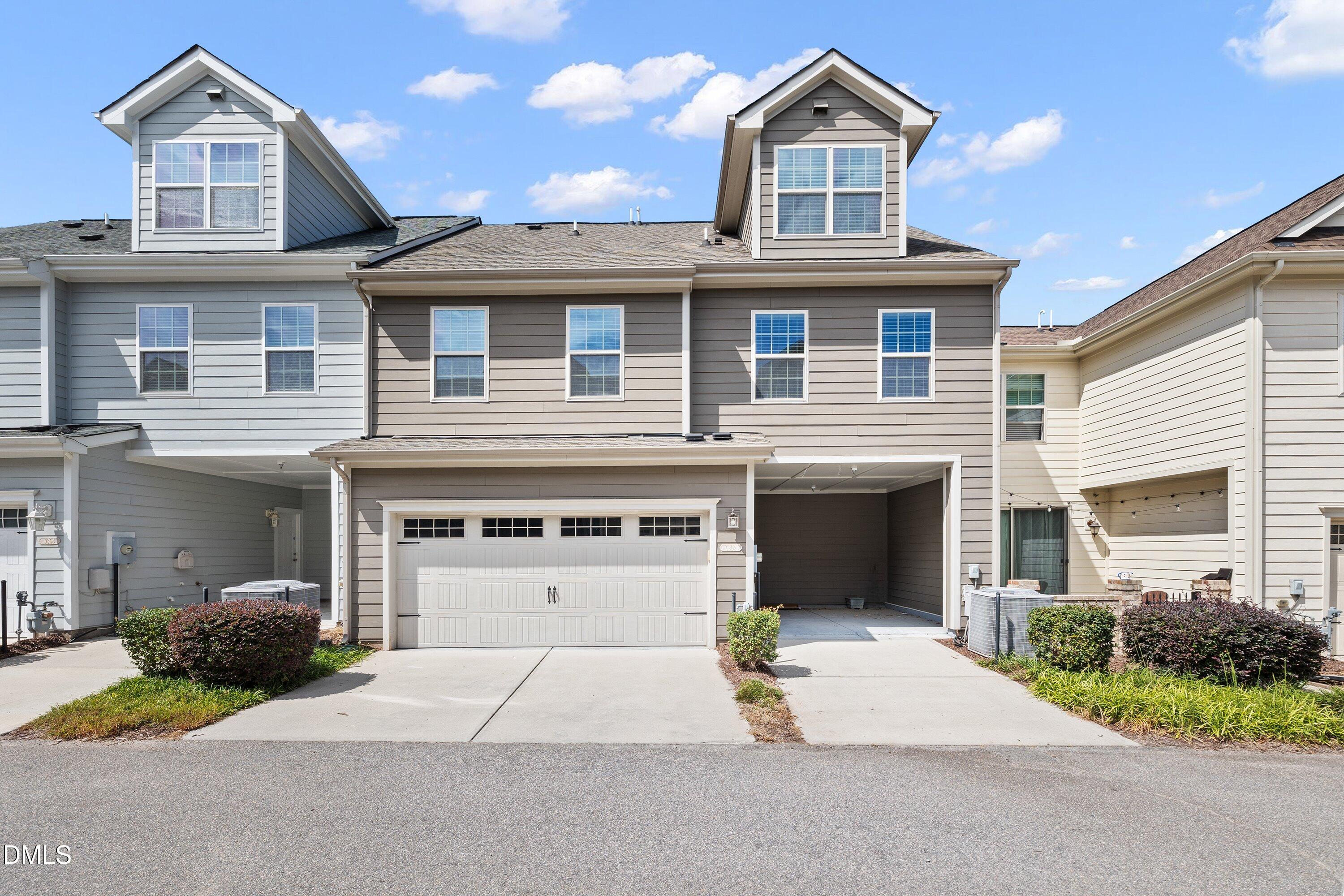 9302 Alcazar Walk Property Photo 1