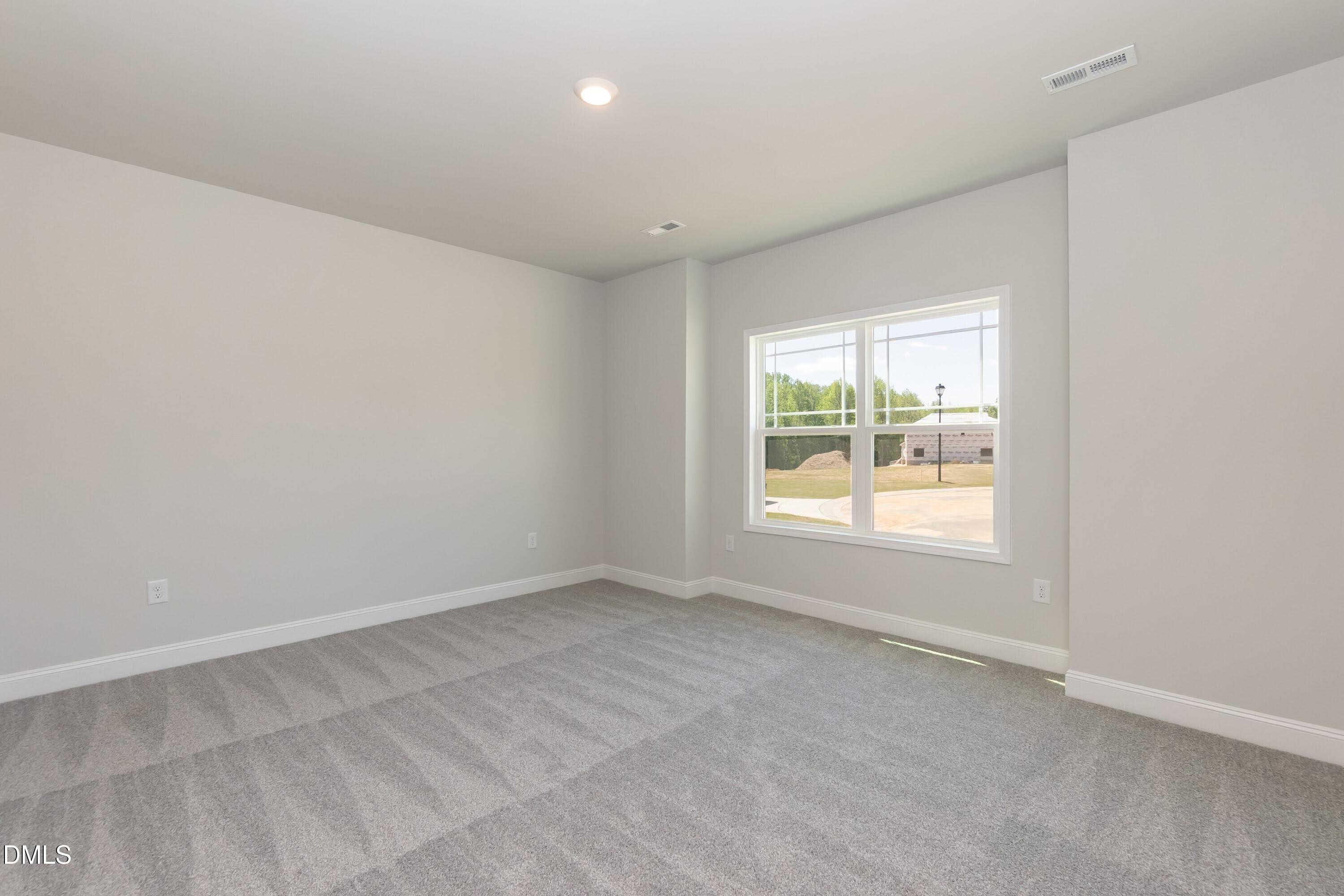 63 Leslie Court Property Photo 13