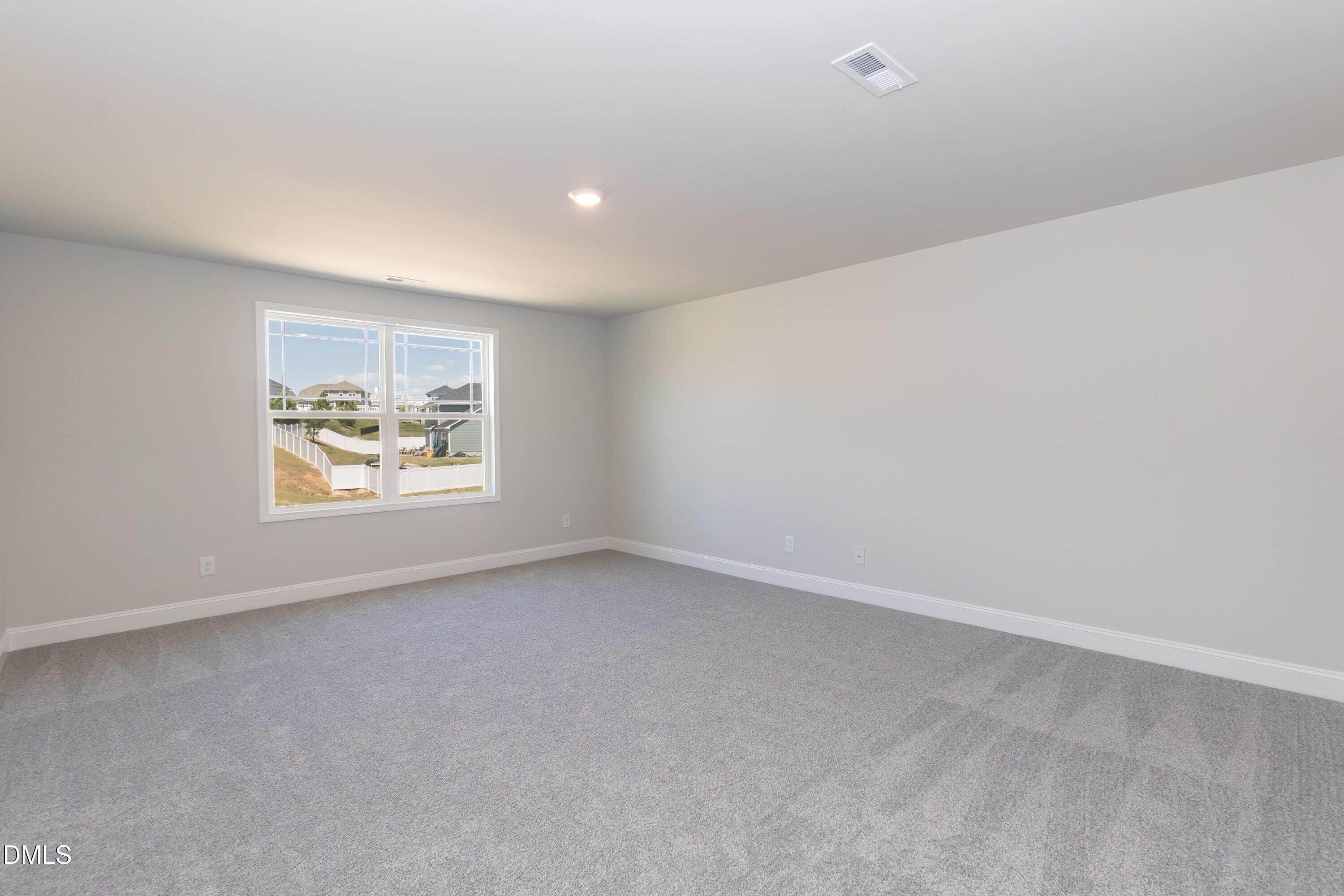 63 Leslie Court Property Photo 16