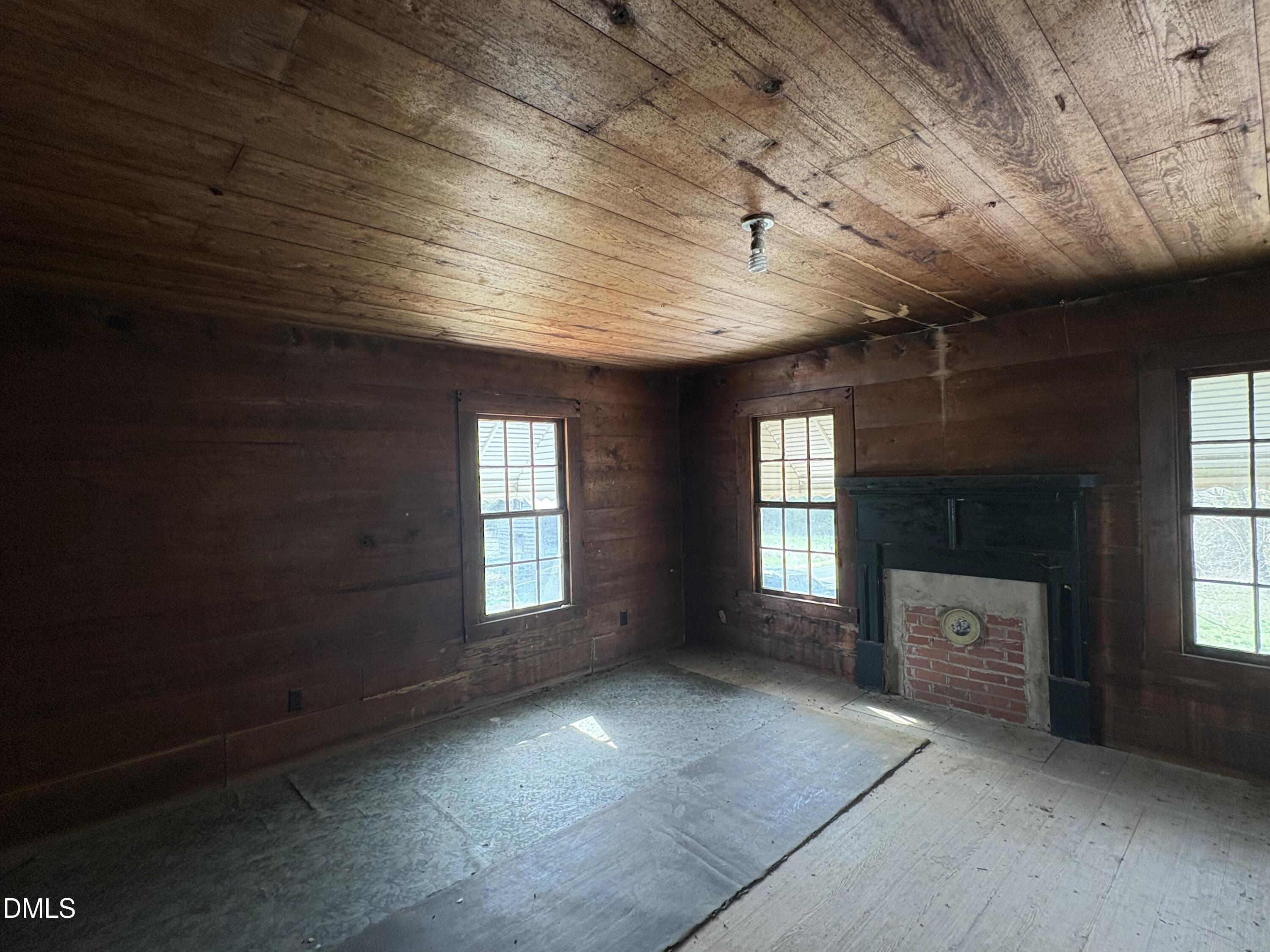 1204 Winfred Brady Road Property Photo 3