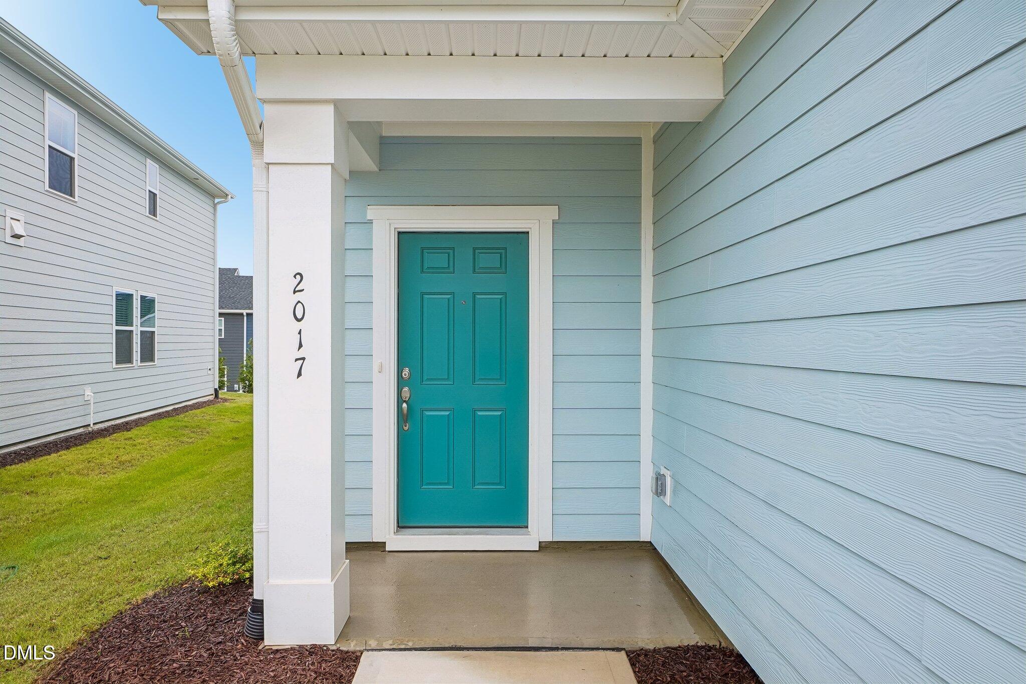 2017 Oakdale Drive Property Photo 2