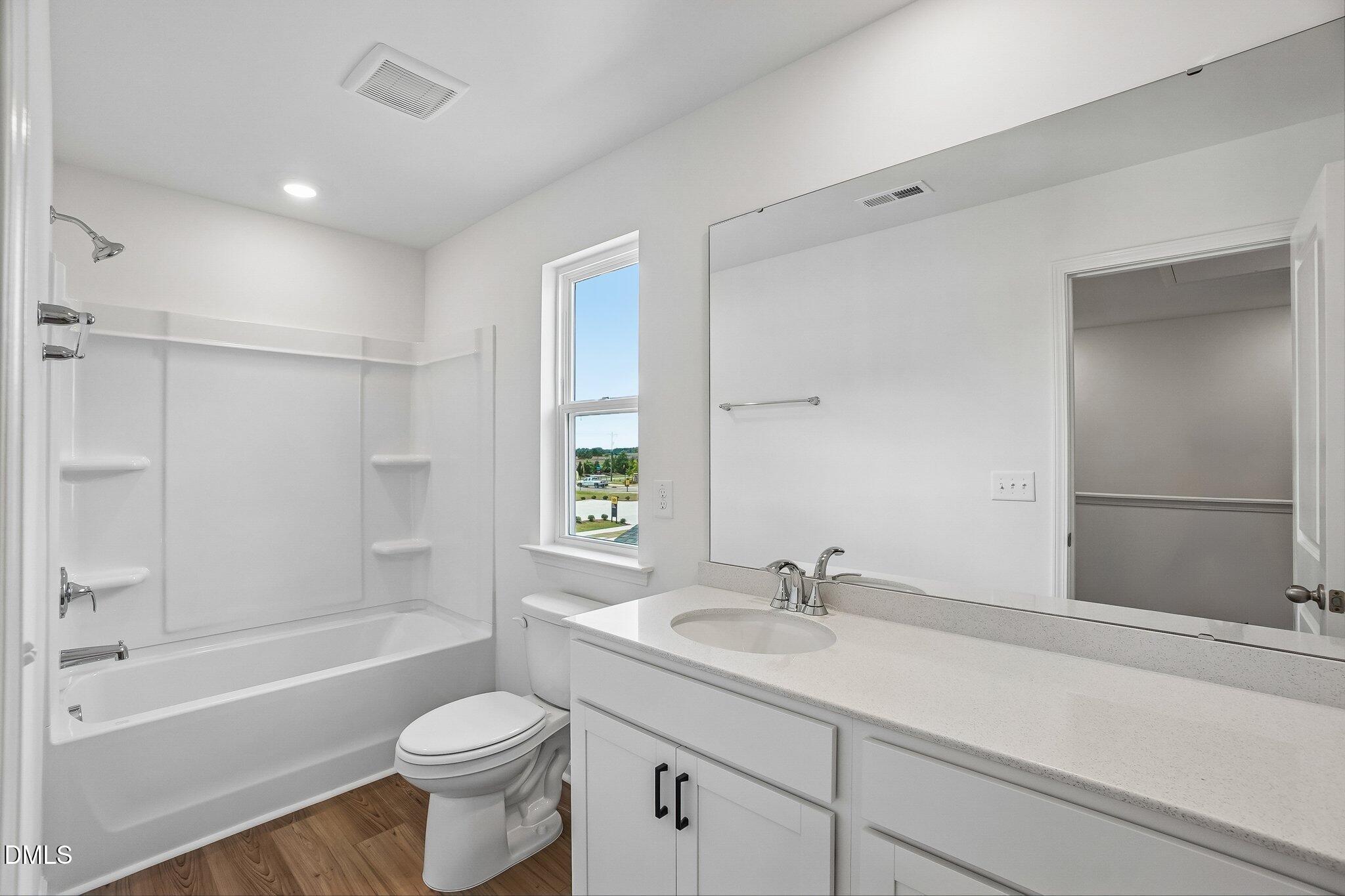 2017 Oakdale Drive Property Photo 16