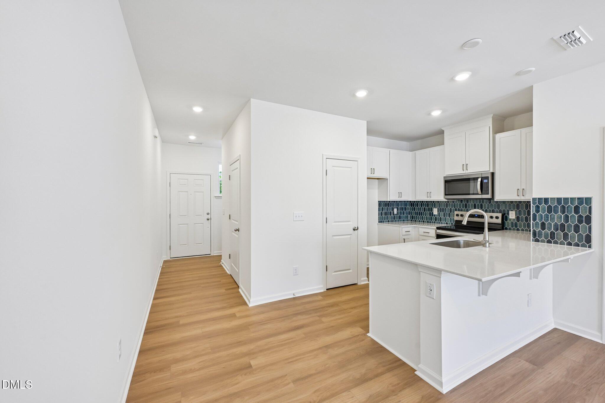 3033 Glen Lyon Drive Property Photo 13
