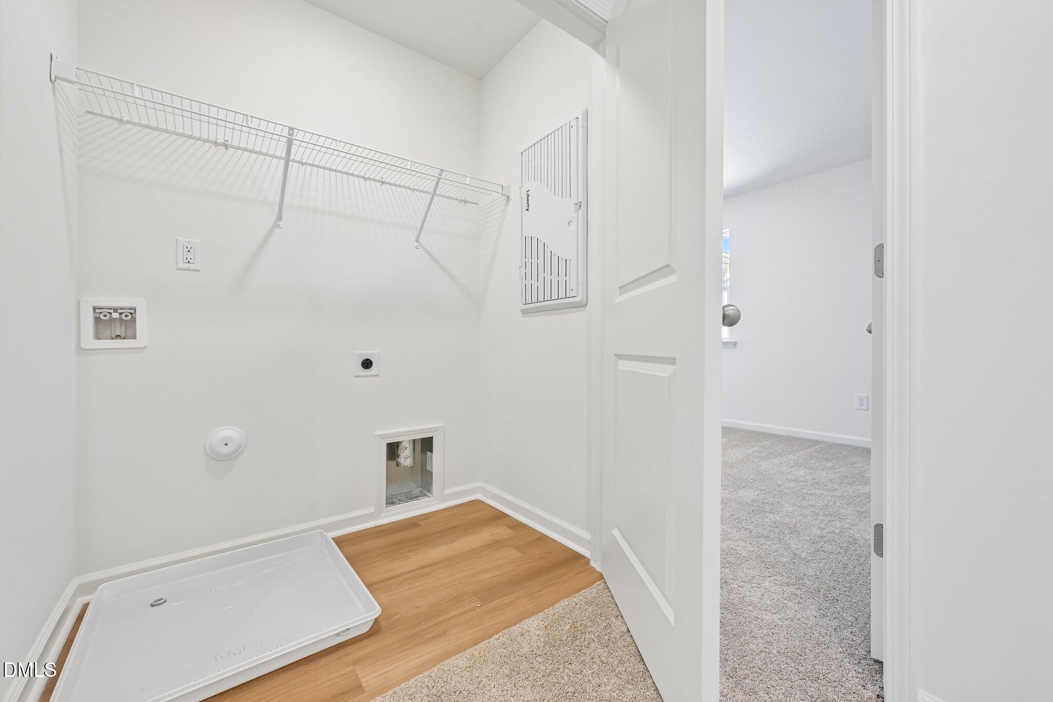 3033 Glen Lyon Drive Property Photo 23