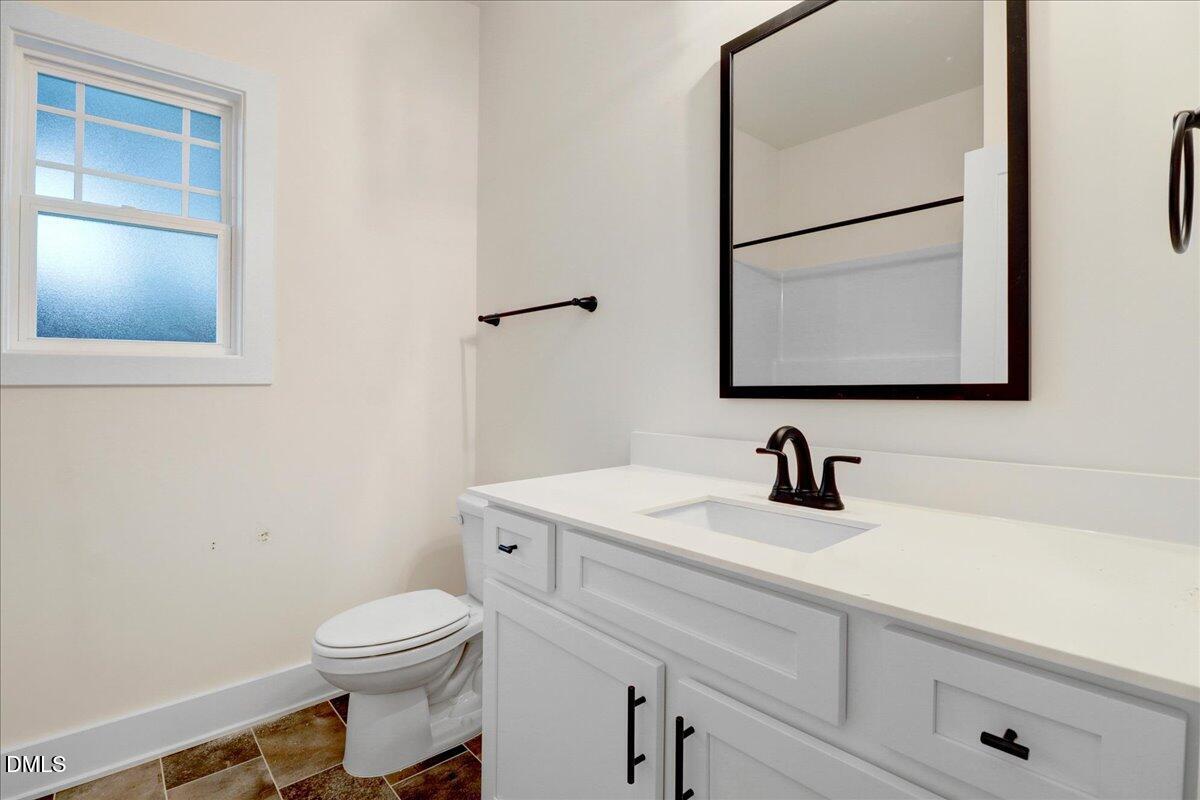 79 Leslie Court Property Photo 30