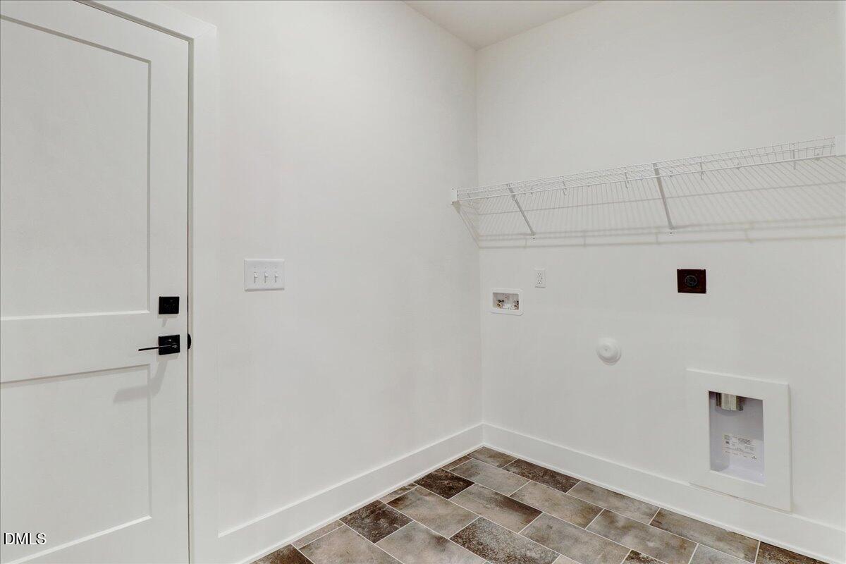 79 Leslie Court Property Photo 39