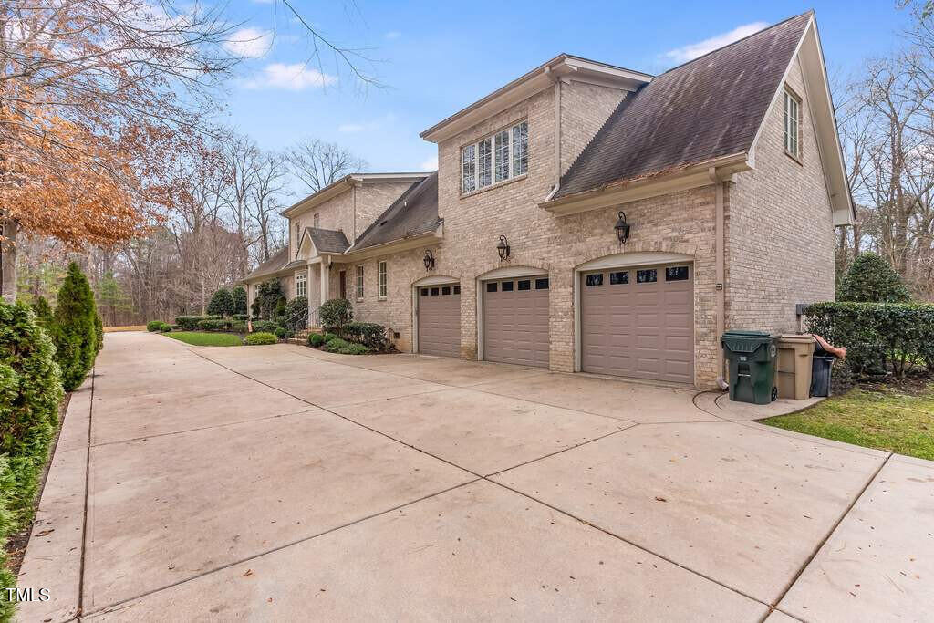166 Bonica Creek Drive Property Photo 4