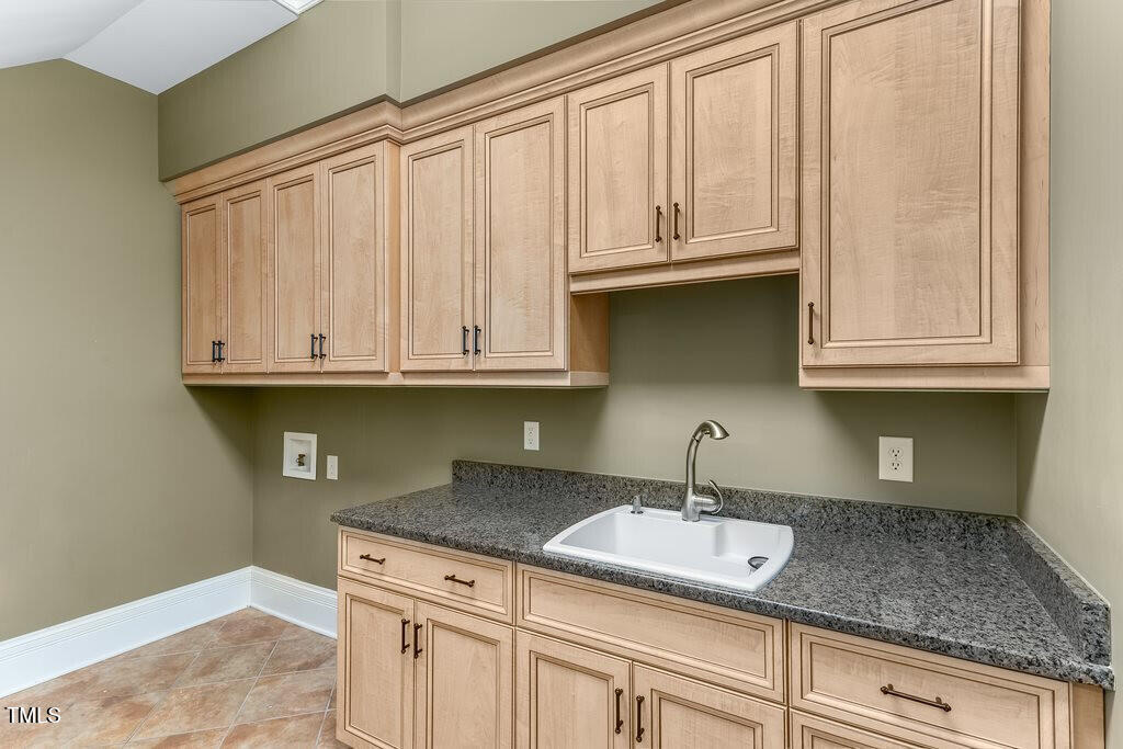 166 Bonica Creek Drive Property Photo 20