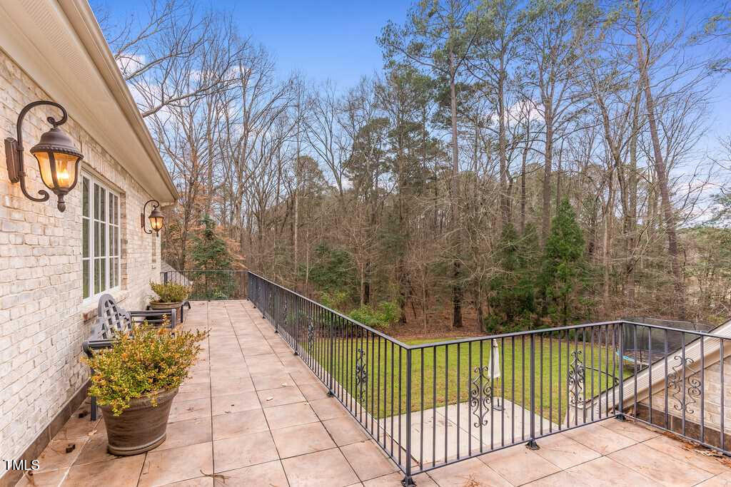166 Bonica Creek Drive Property Photo 28