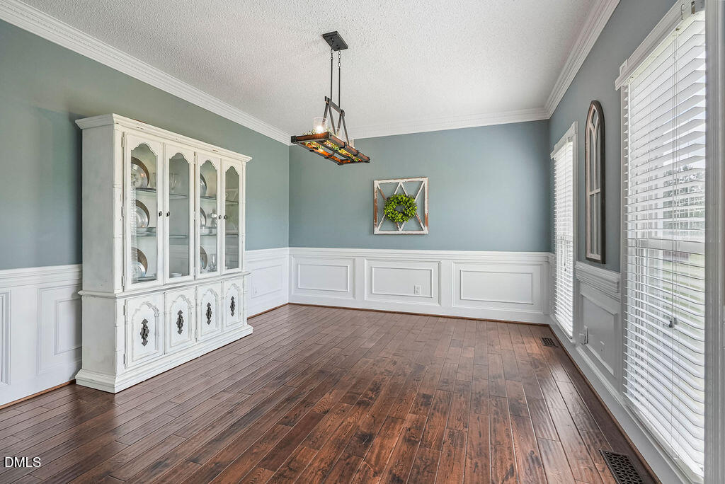 121 Erwin Avenue Property Photo 11