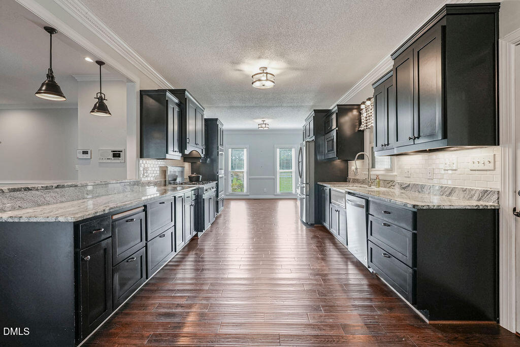 121 Erwin Avenue Property Photo 16