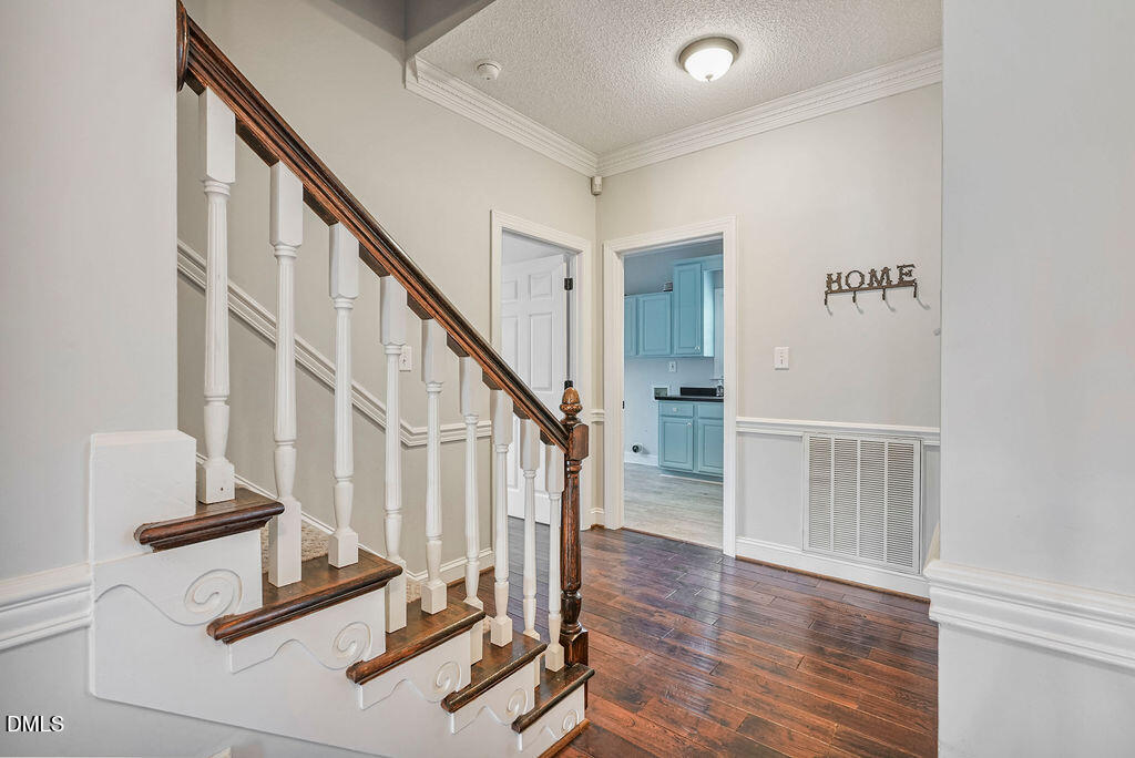 121 Erwin Avenue Property Photo 25