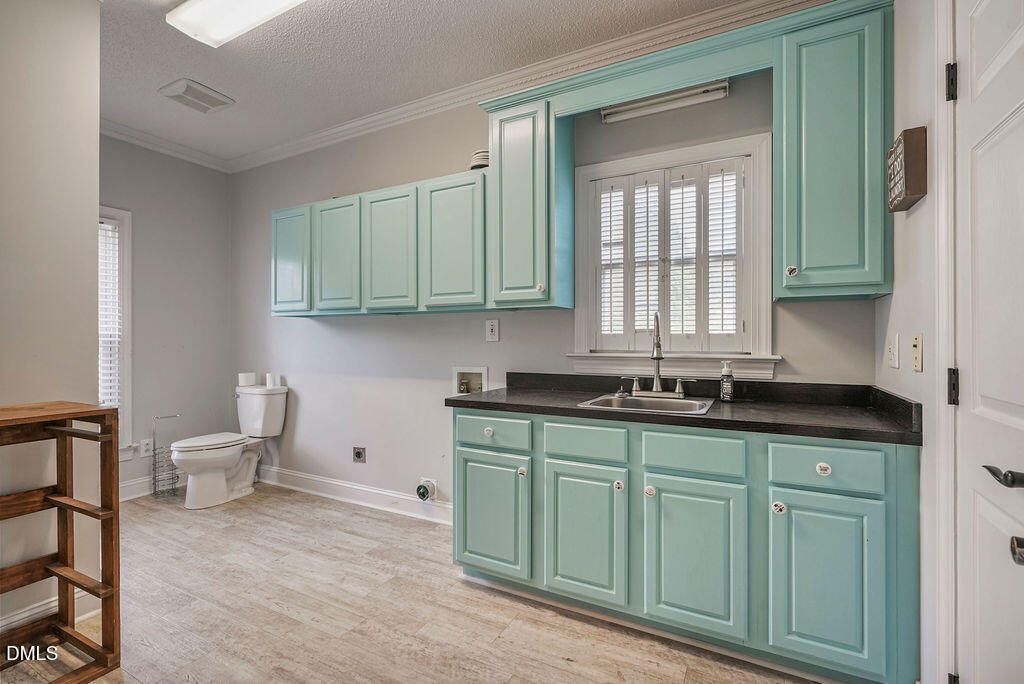 121 Erwin Avenue Property Photo 27