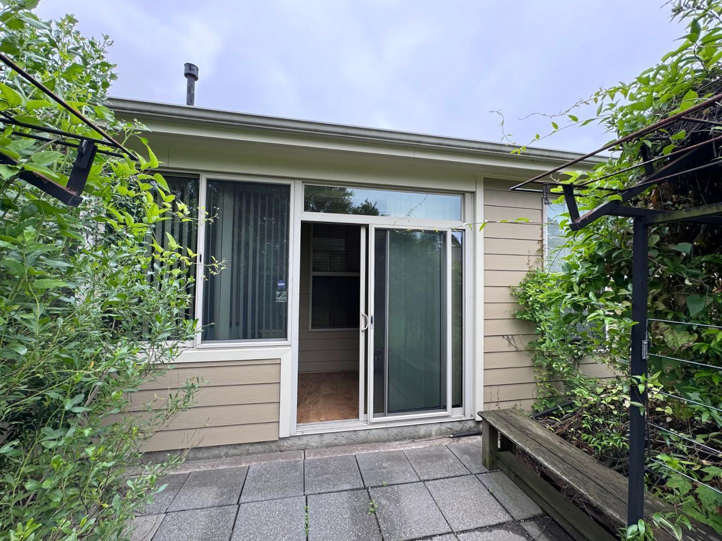 103 Sea Glass Court Property Photo 19