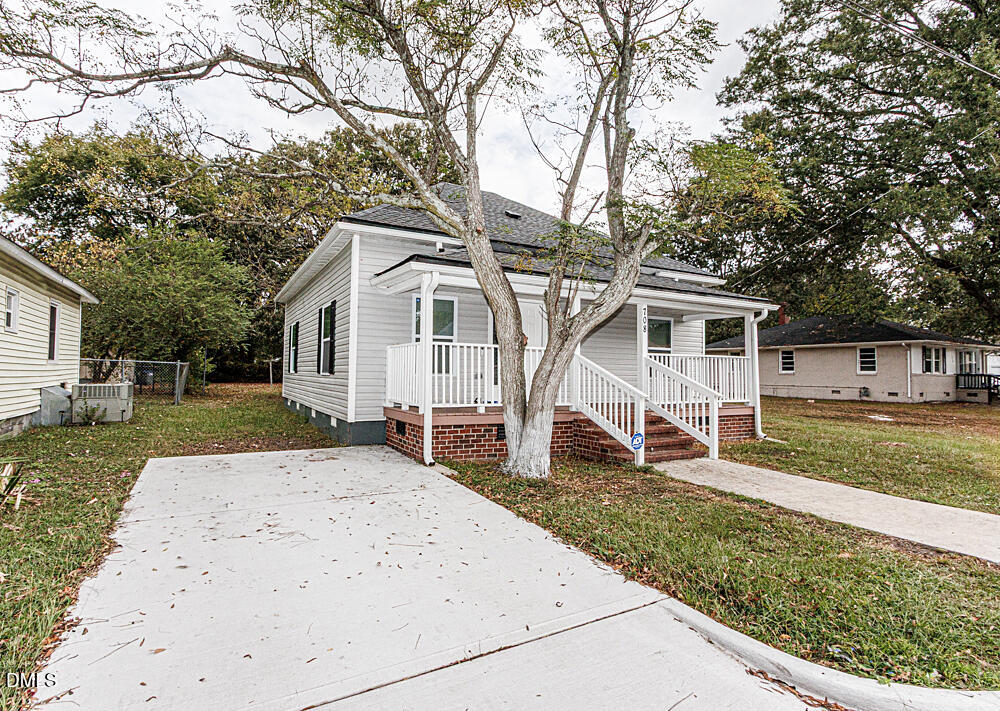 708 E Highland Avenue Property Photo 1