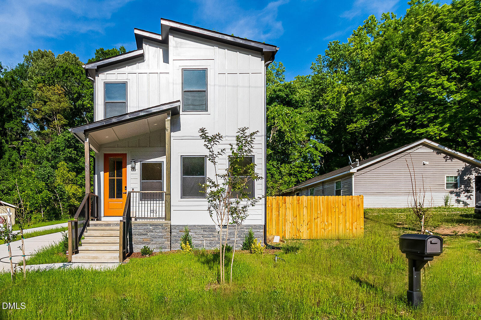 1506 N Hyde Park Avenue Property Photo 37