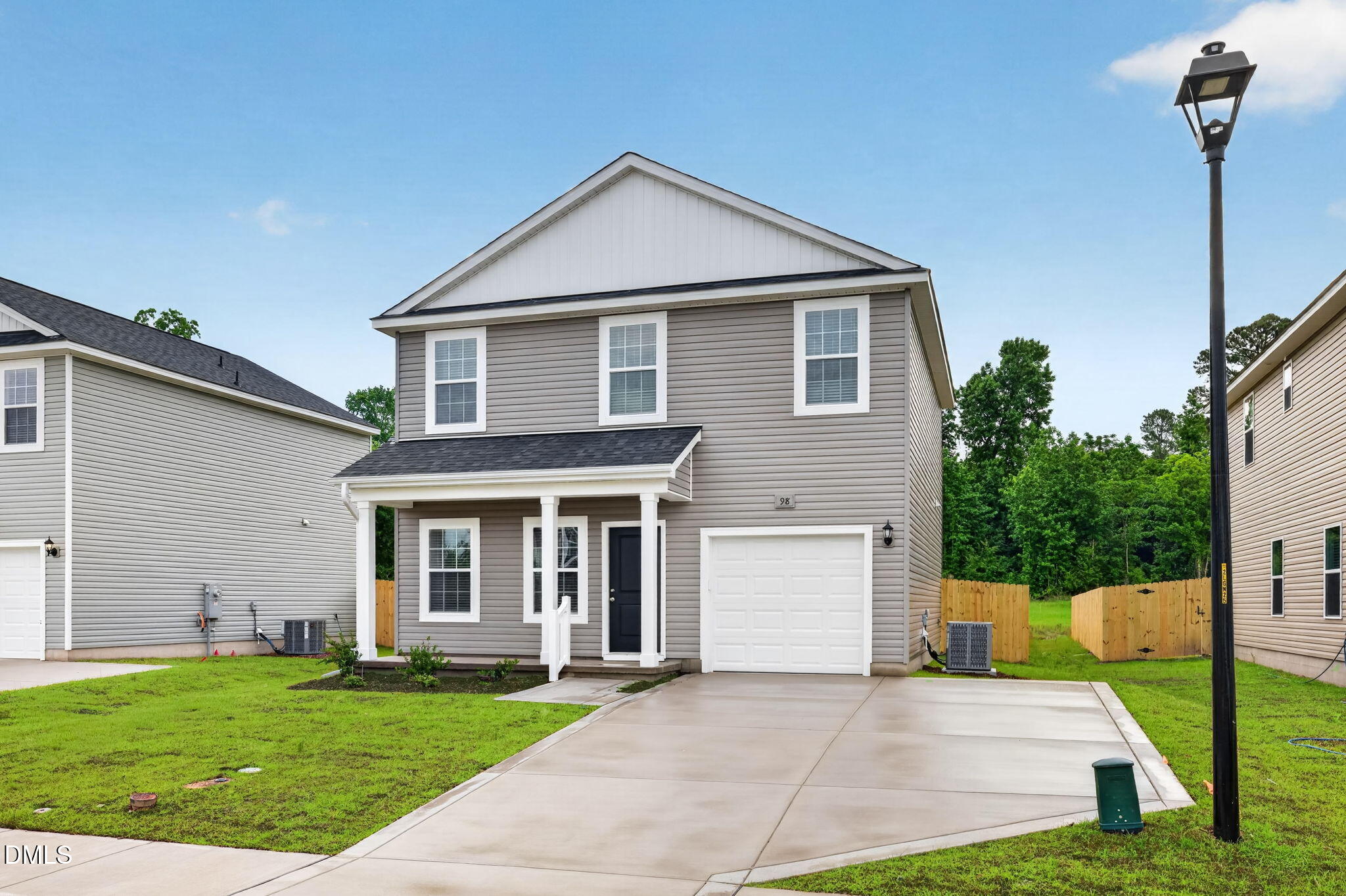 98 Stout Landing Property Photo 2