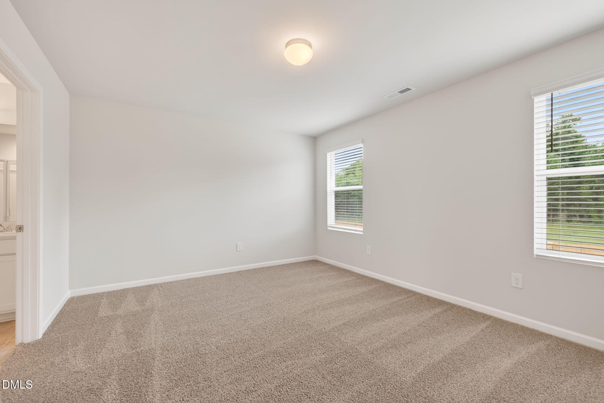 98 Stout Landing Property Photo 13