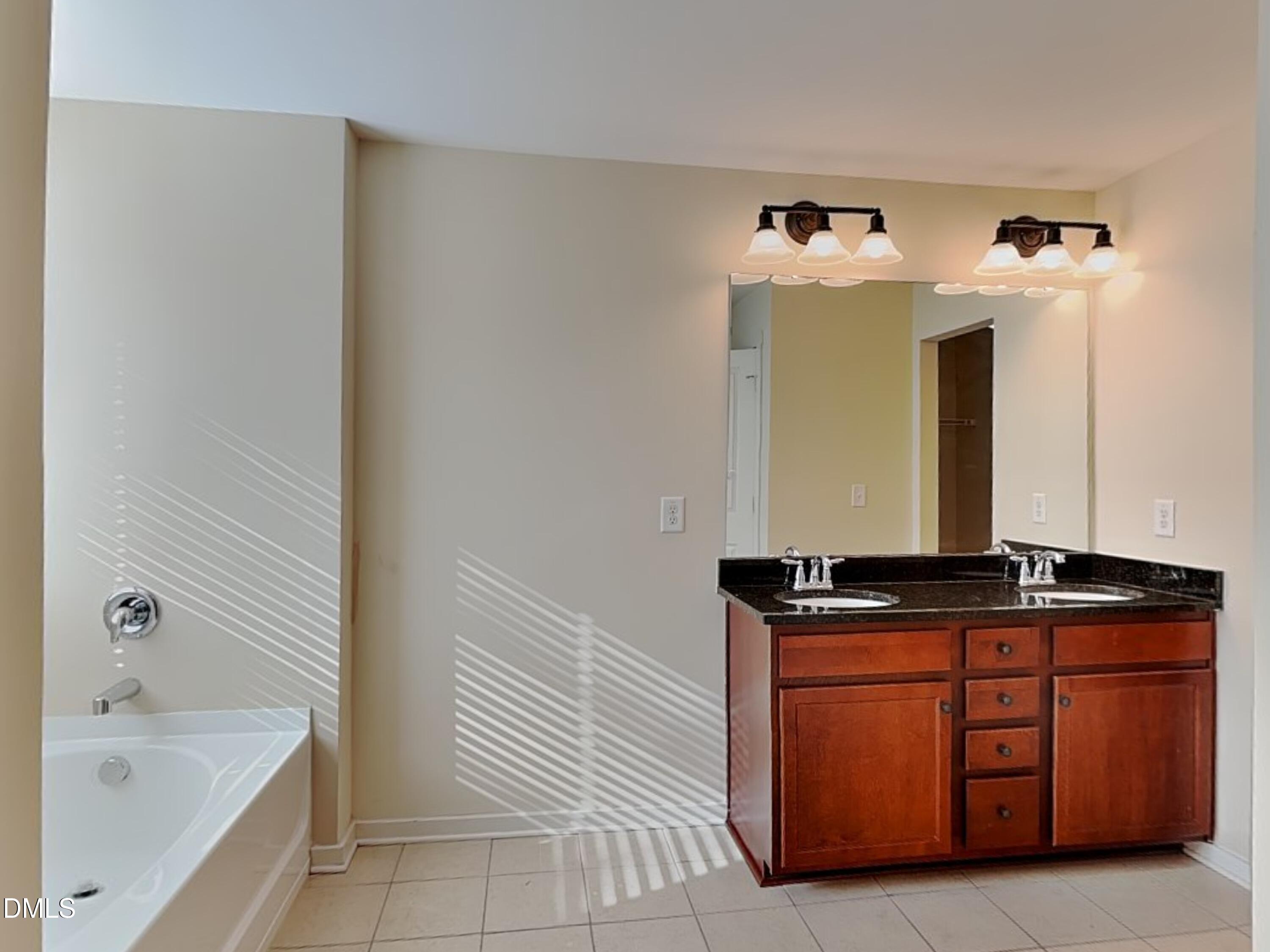 150 Blakeford Drive Property Photo 10