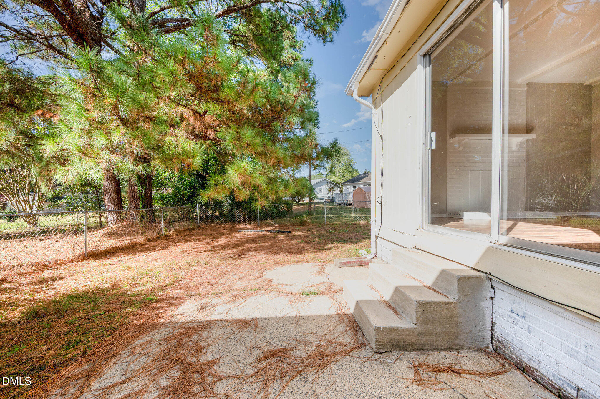 104 Deblyn Court Property Photo 4