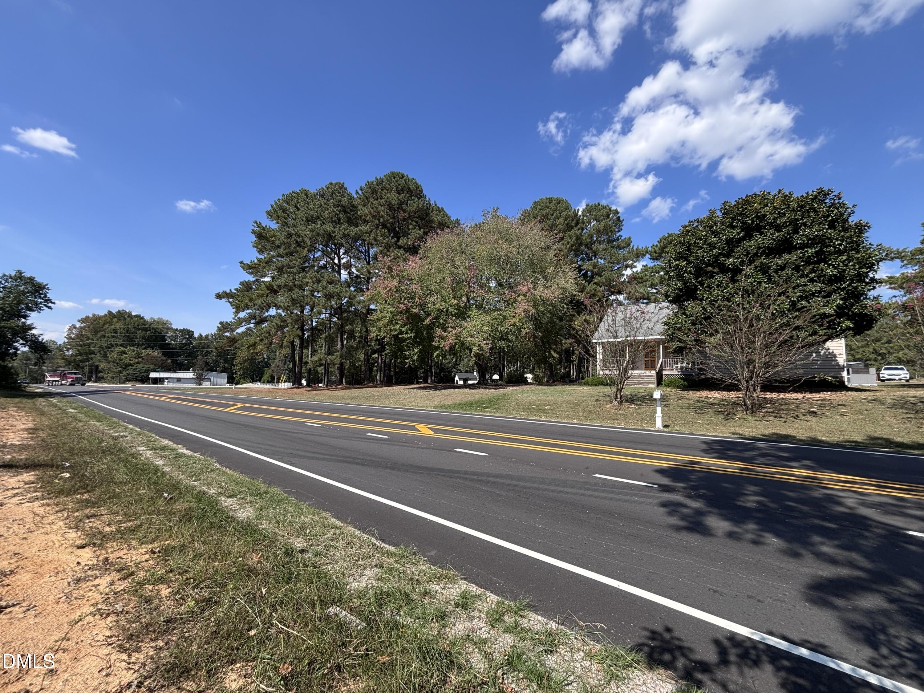 3007 S Smithfield Property Photo 2