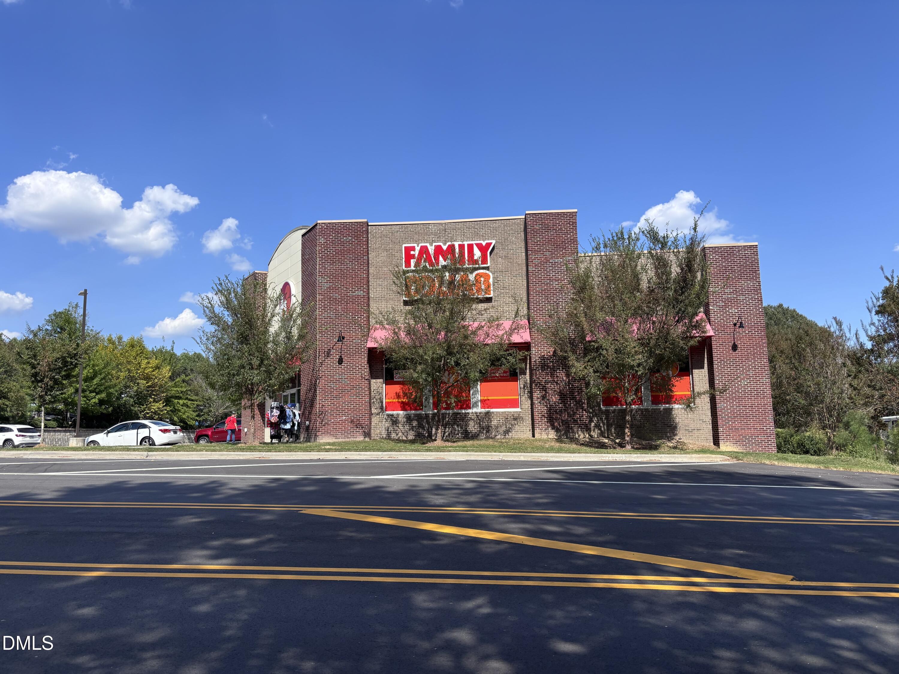 3007 S Smithfield Property Photo 8