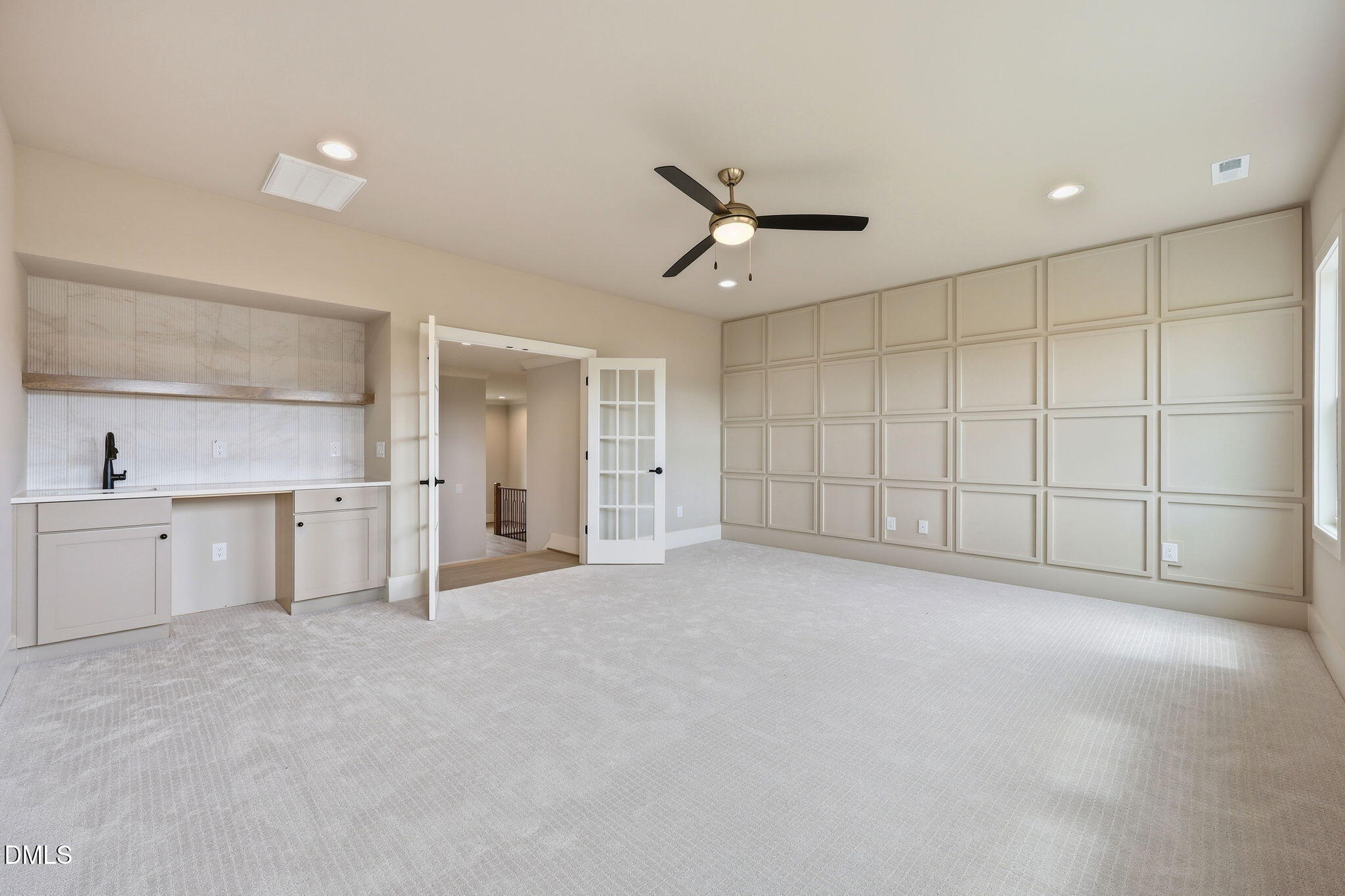 5848 Carriage Gate Drive Property Photo 29