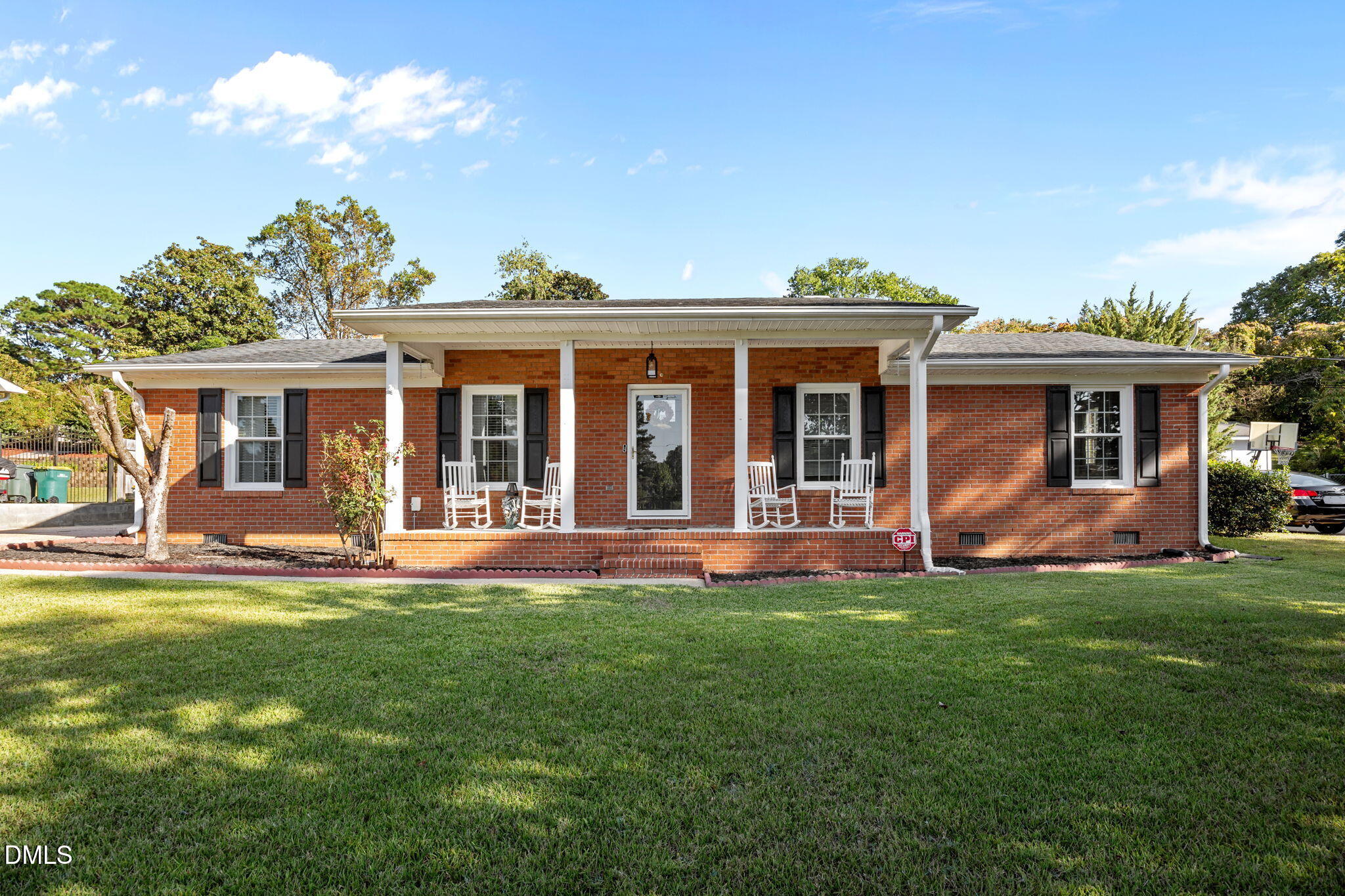 4950 Pinewood Drive Property Photo 1