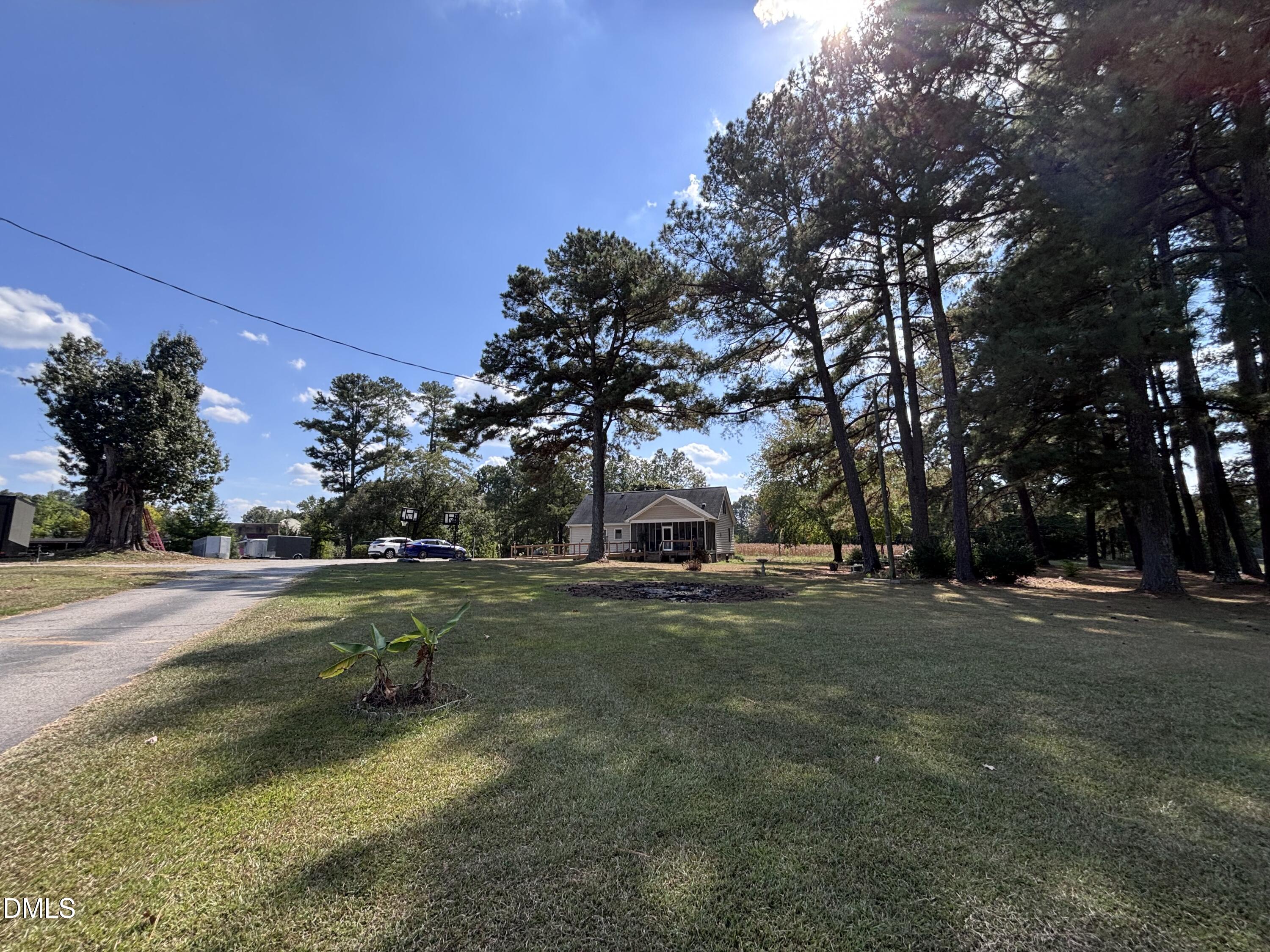 3007 S Smithfield Road Property Photo 1