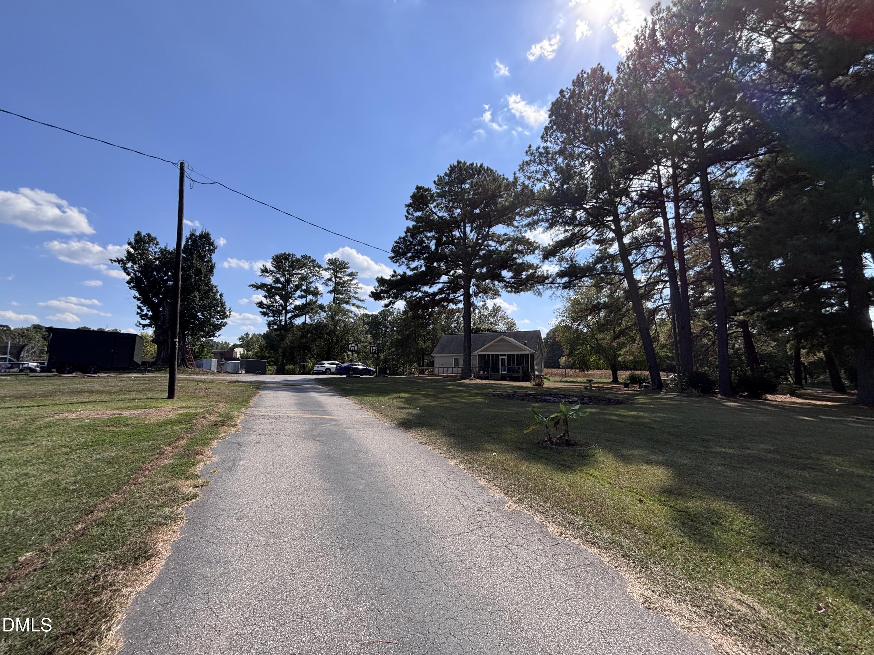 3007 S Smithfield Road Property Photo 2