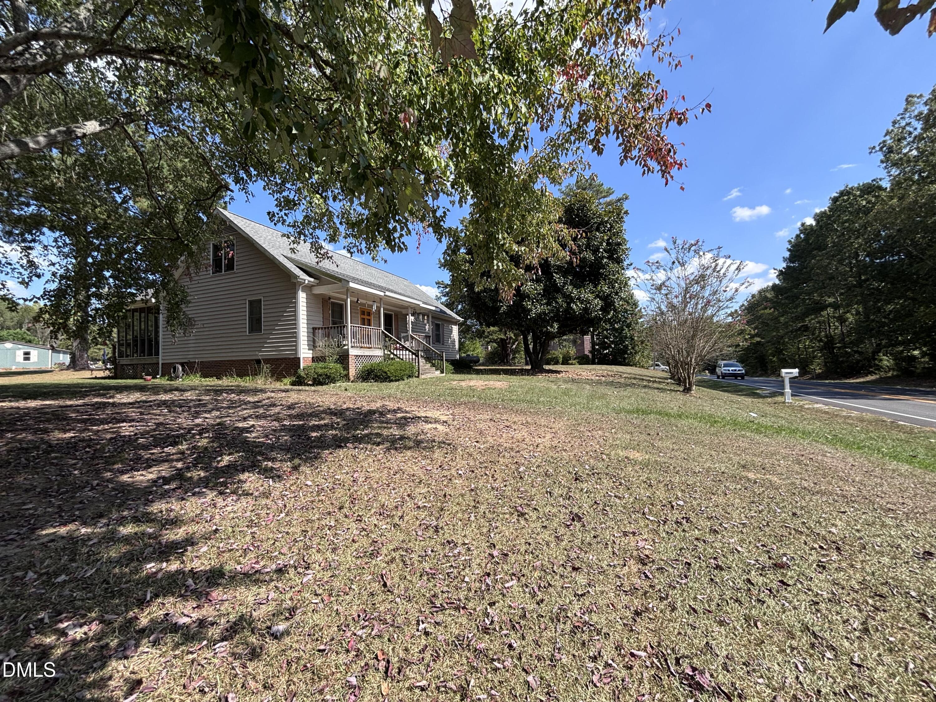 3007 S Smithfield Road Property Photo 3