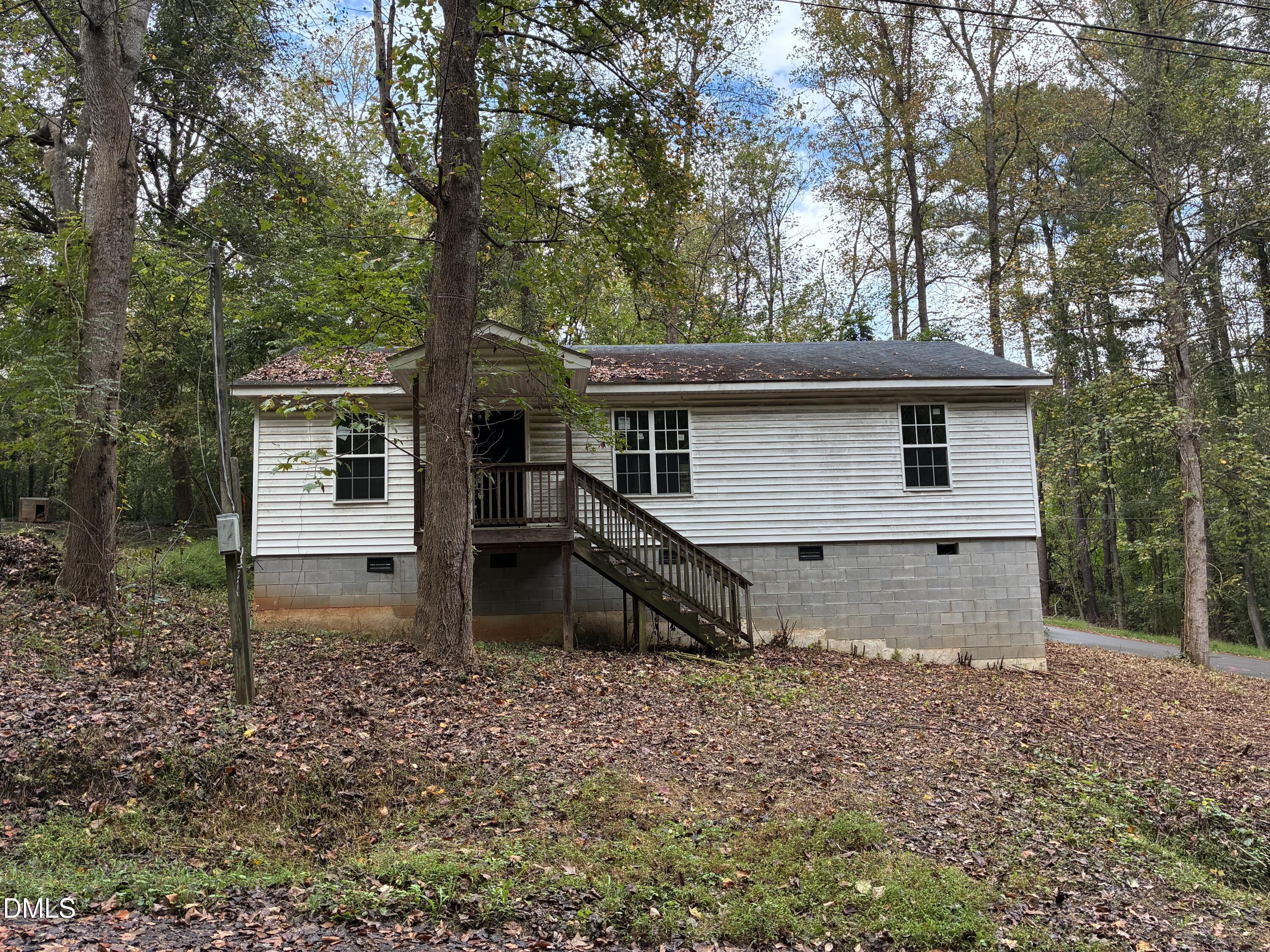 1100 Booker Street Property Photo 1