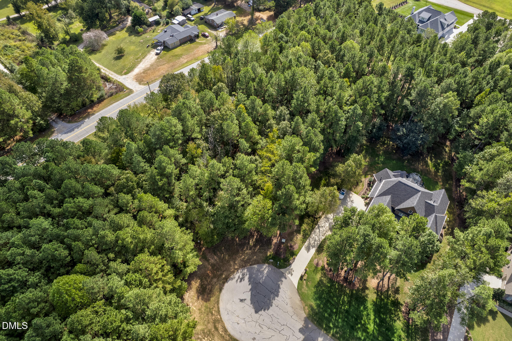 3327 Oak Leaf Drive Property Photo 1