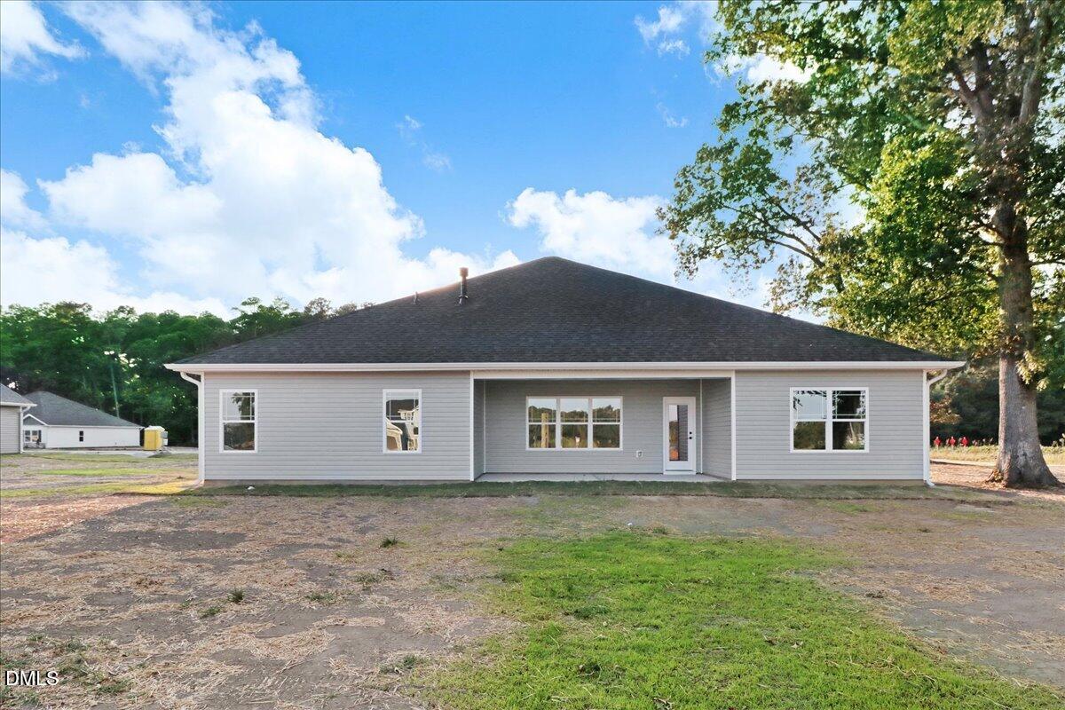 80 Leslie Court Property Photo 7