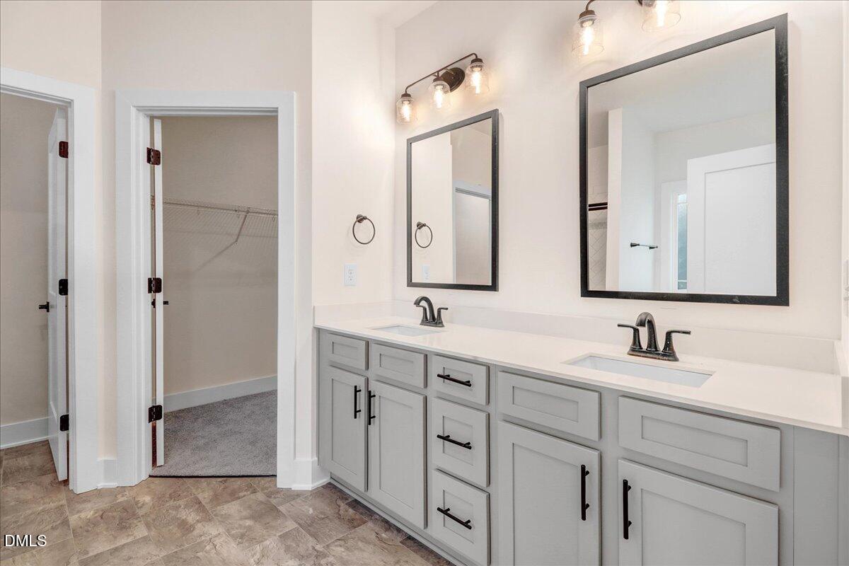 80 Leslie Court Property Photo 23