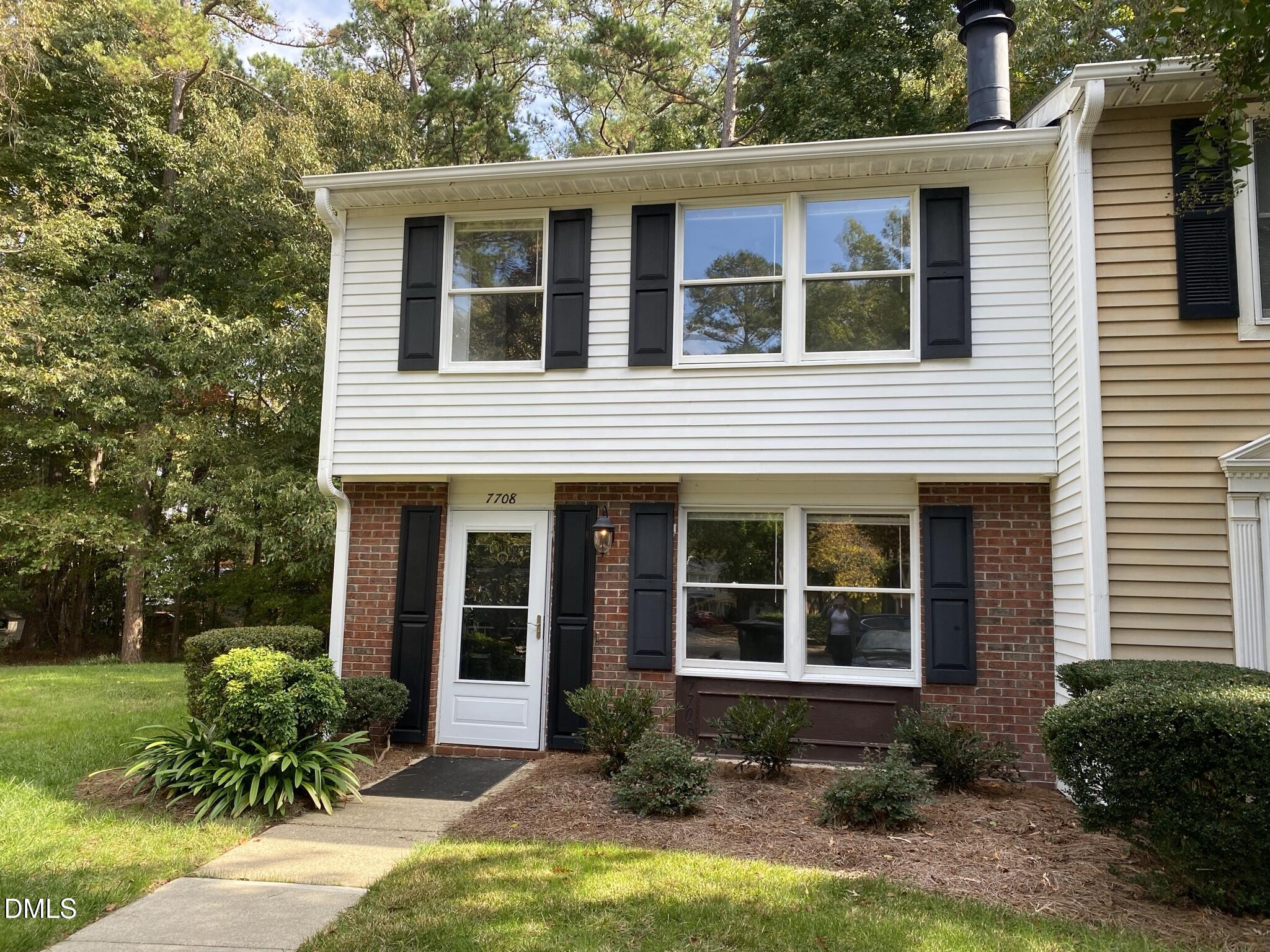 7708 Crown Crest Court Property Photo 1