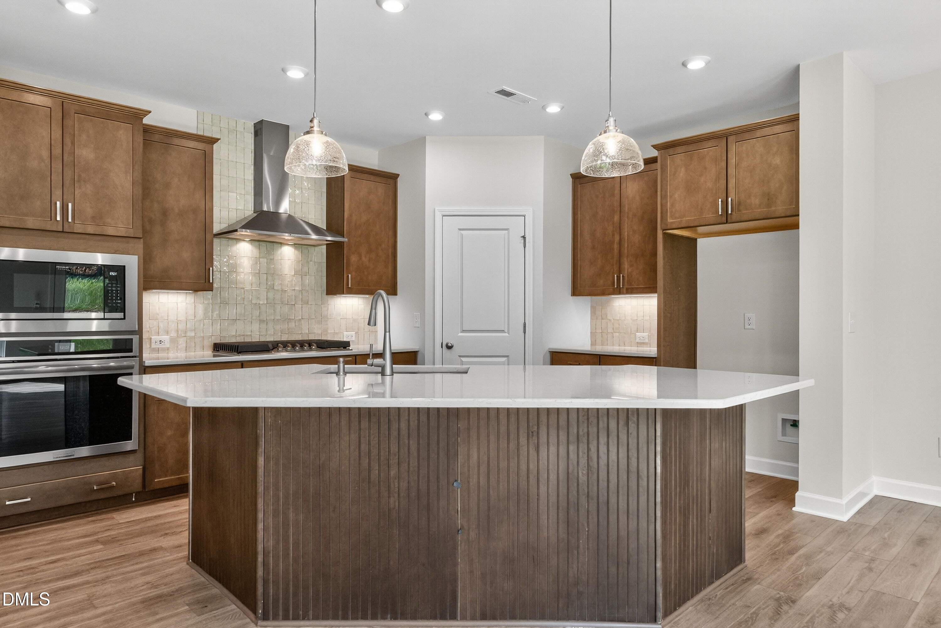 945 Serenity Walk Parkway Property Photo 1