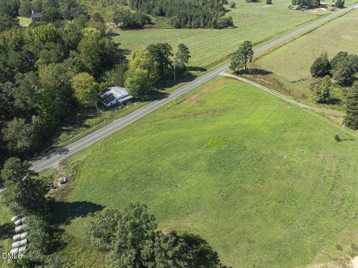 173 Barker Road Property Photo 3