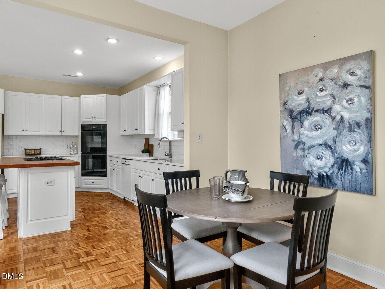 28 W Madison Property Photo 12