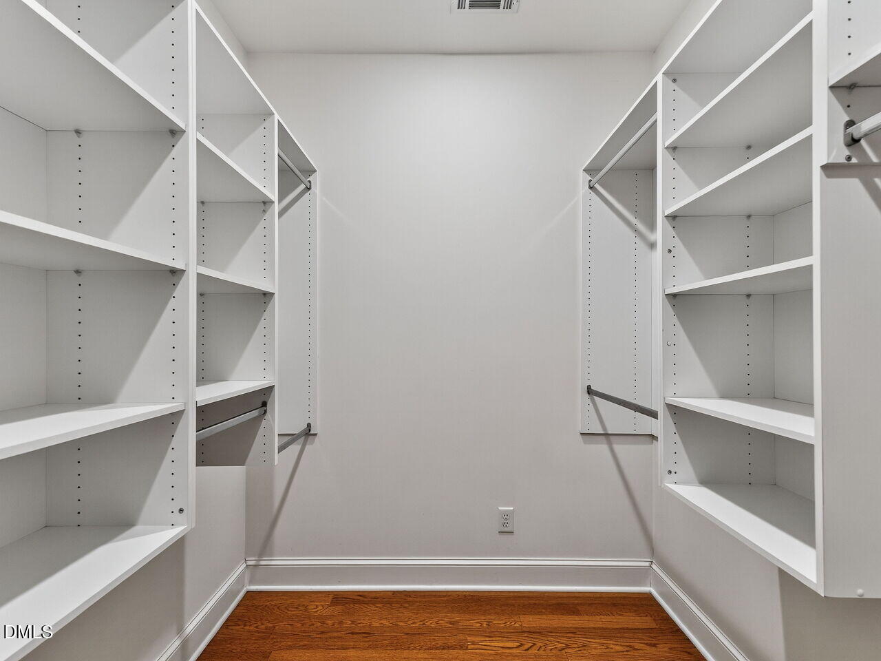 28 W Madison Property Photo 17